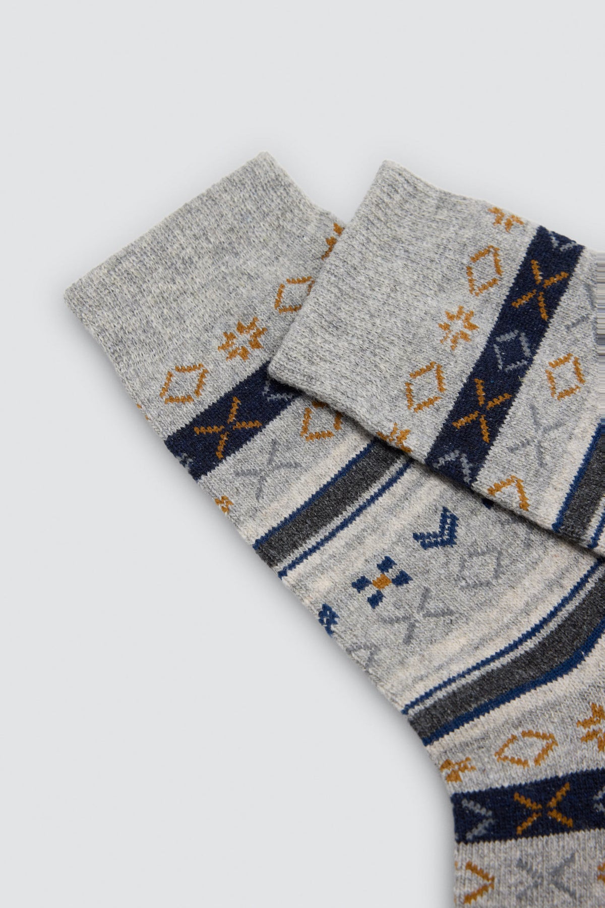 Pack of 4 men's wool socks with assorted prints