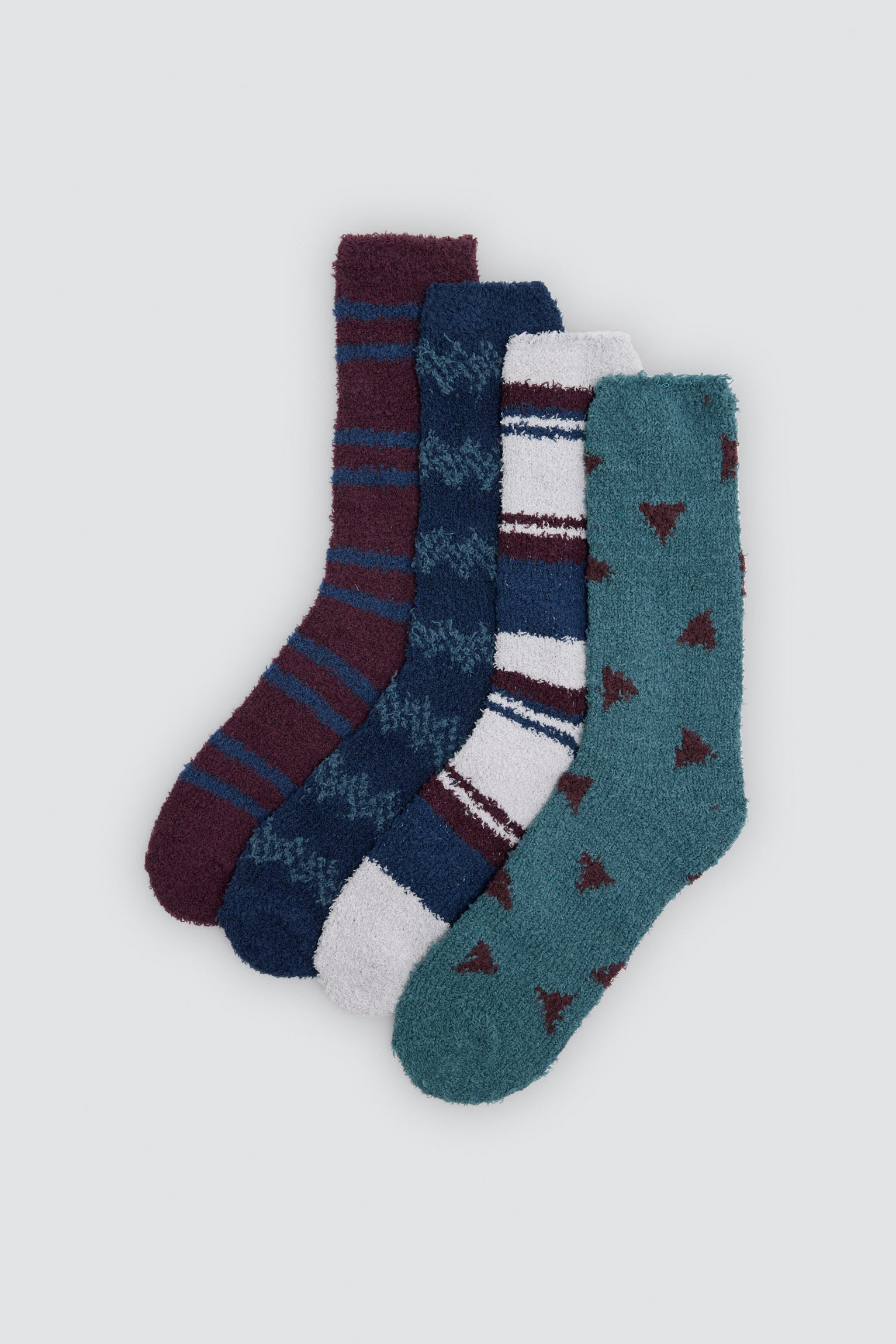 Pack of 4 men's wool socks with assorted prints
