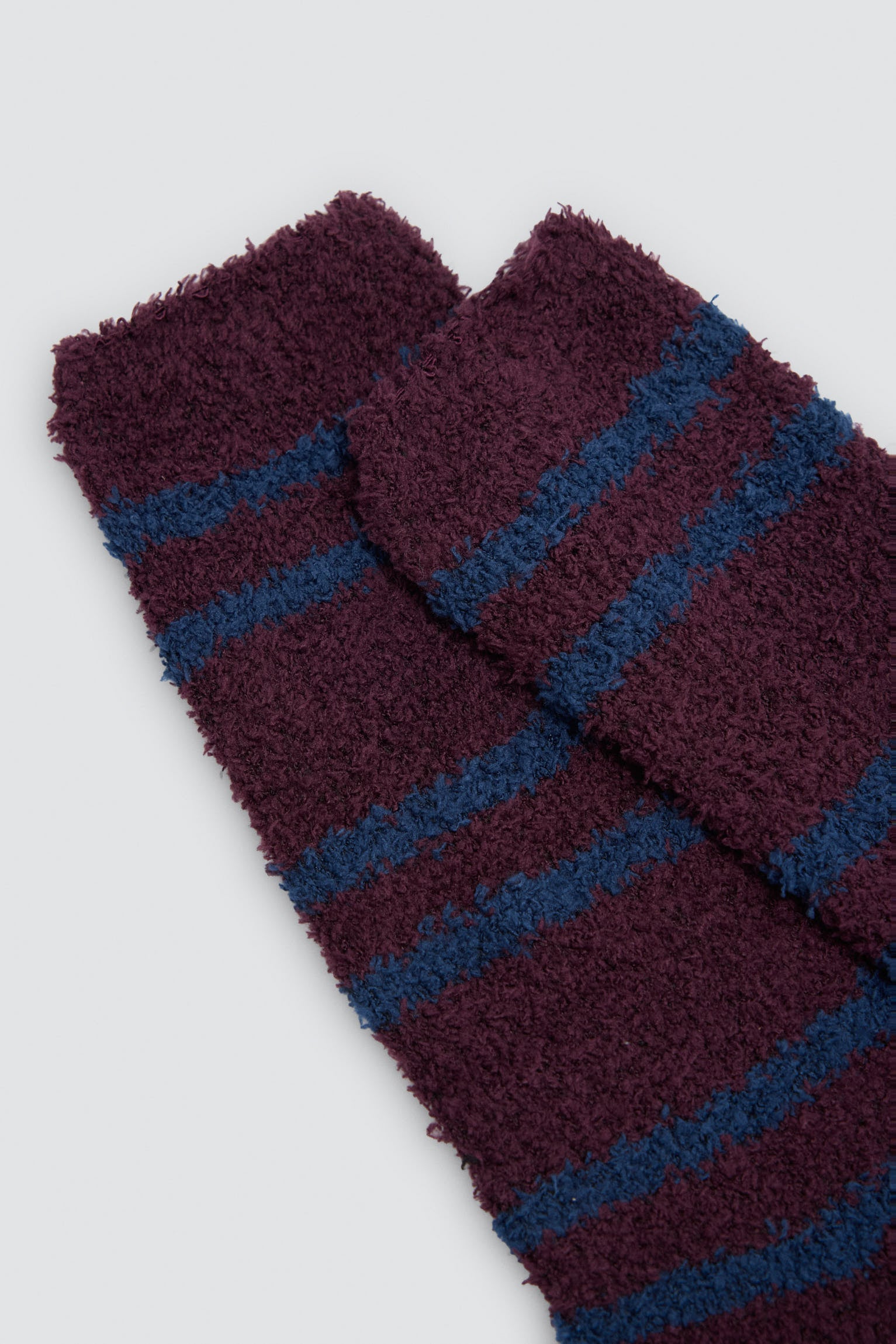 Pack of 4 men's wool socks with assorted prints