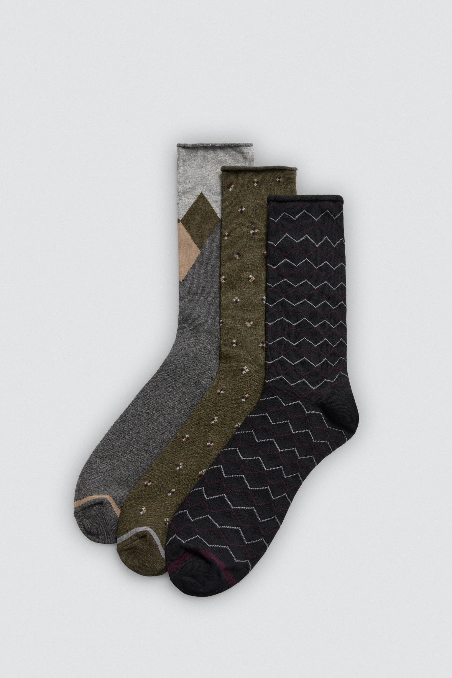 22943-1-pack-3-calcetines-altos-sin-puno-estampados