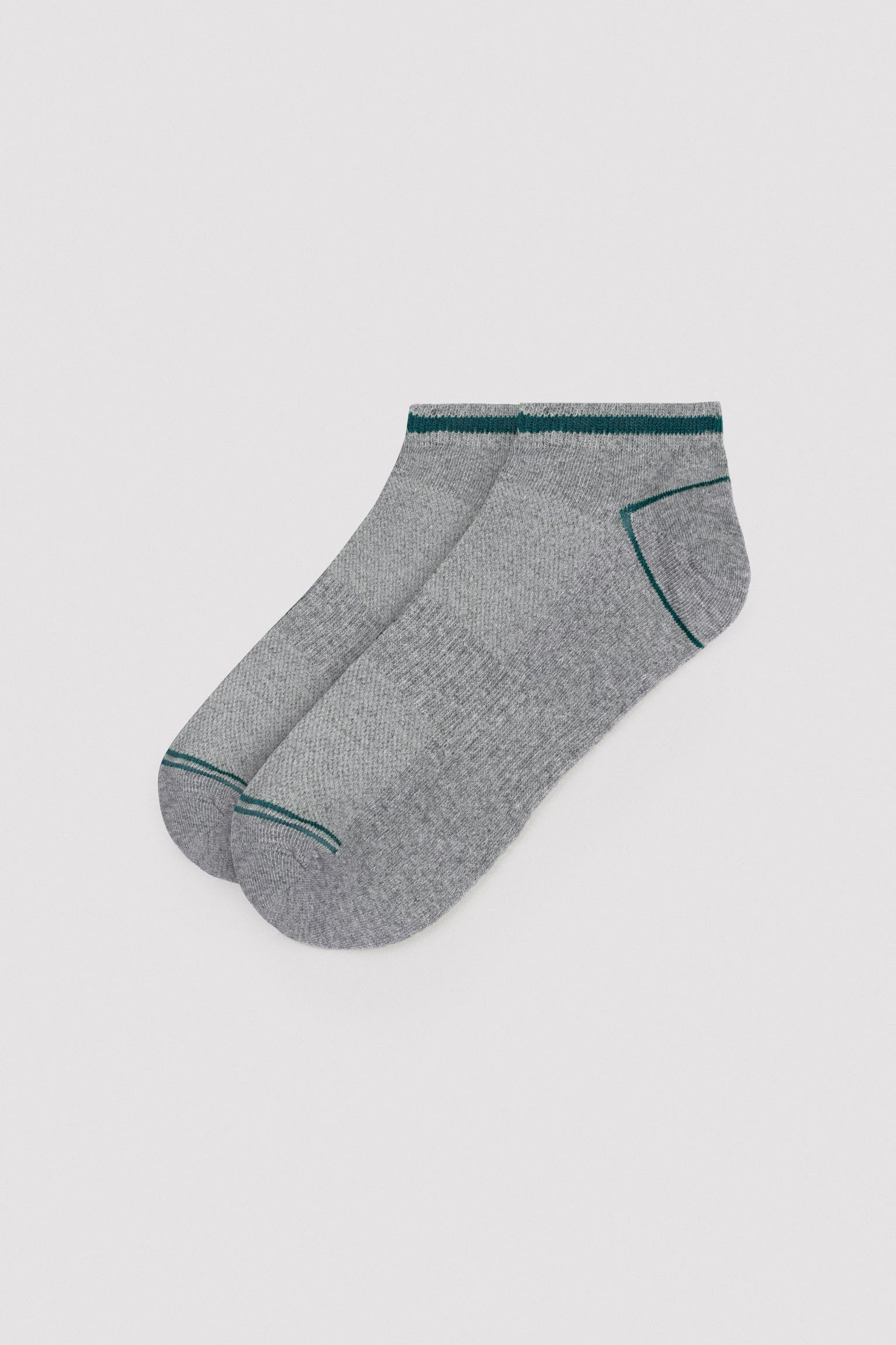 Pack of 3 ankle socks with contrasting stripe detail