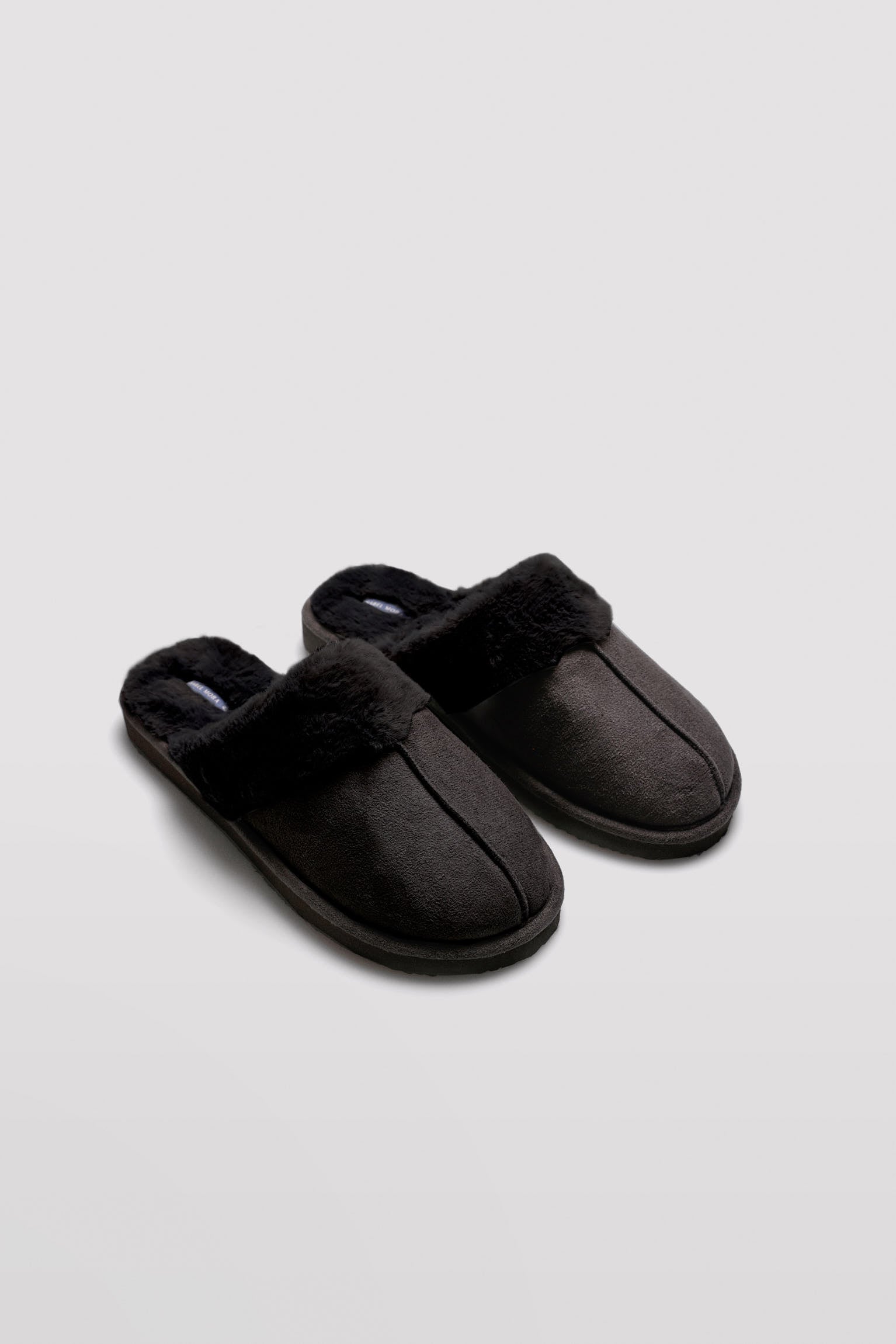 Basic black fur house slippers