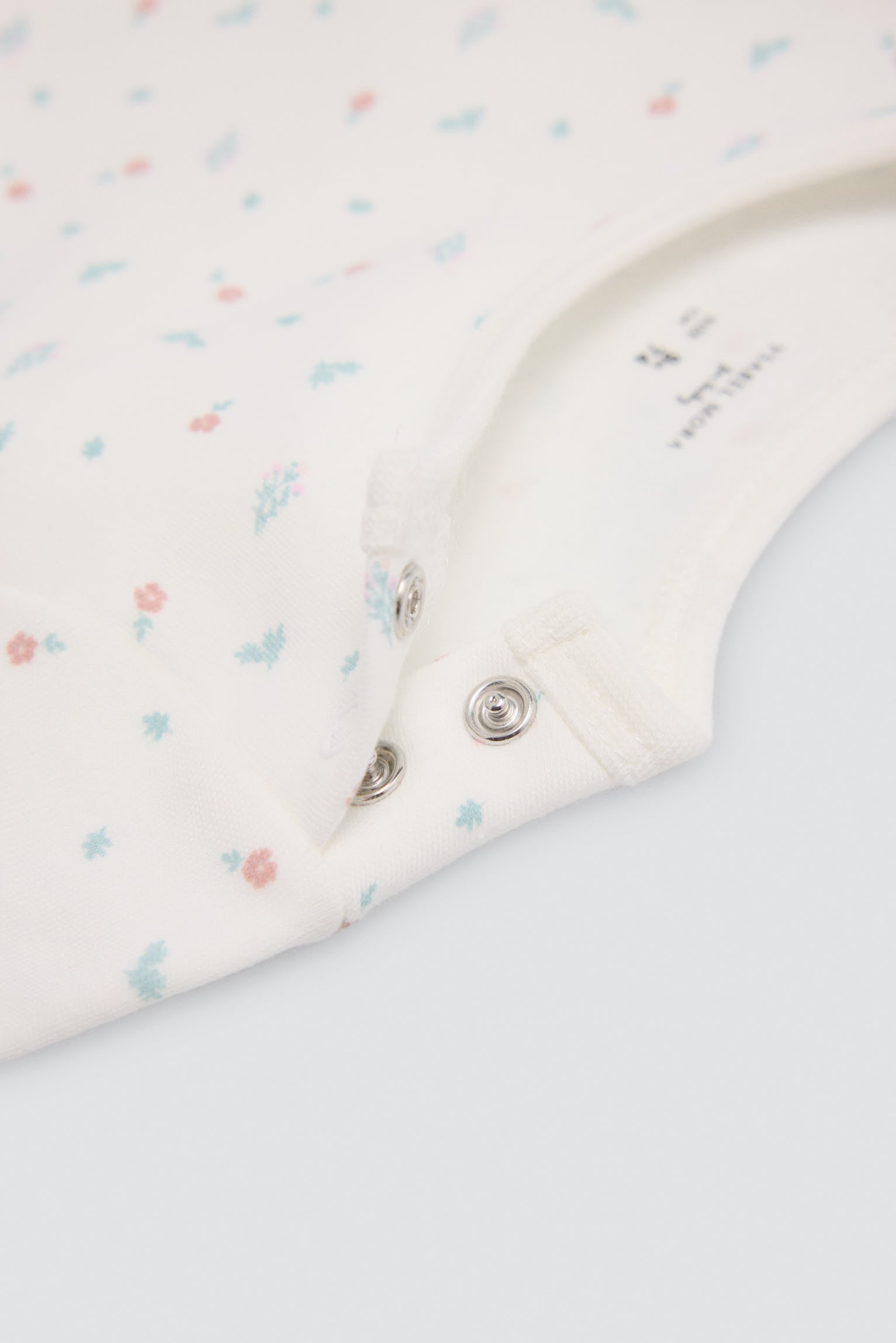Pack 2 bodies bebé estampado floral - Ysabel Mora