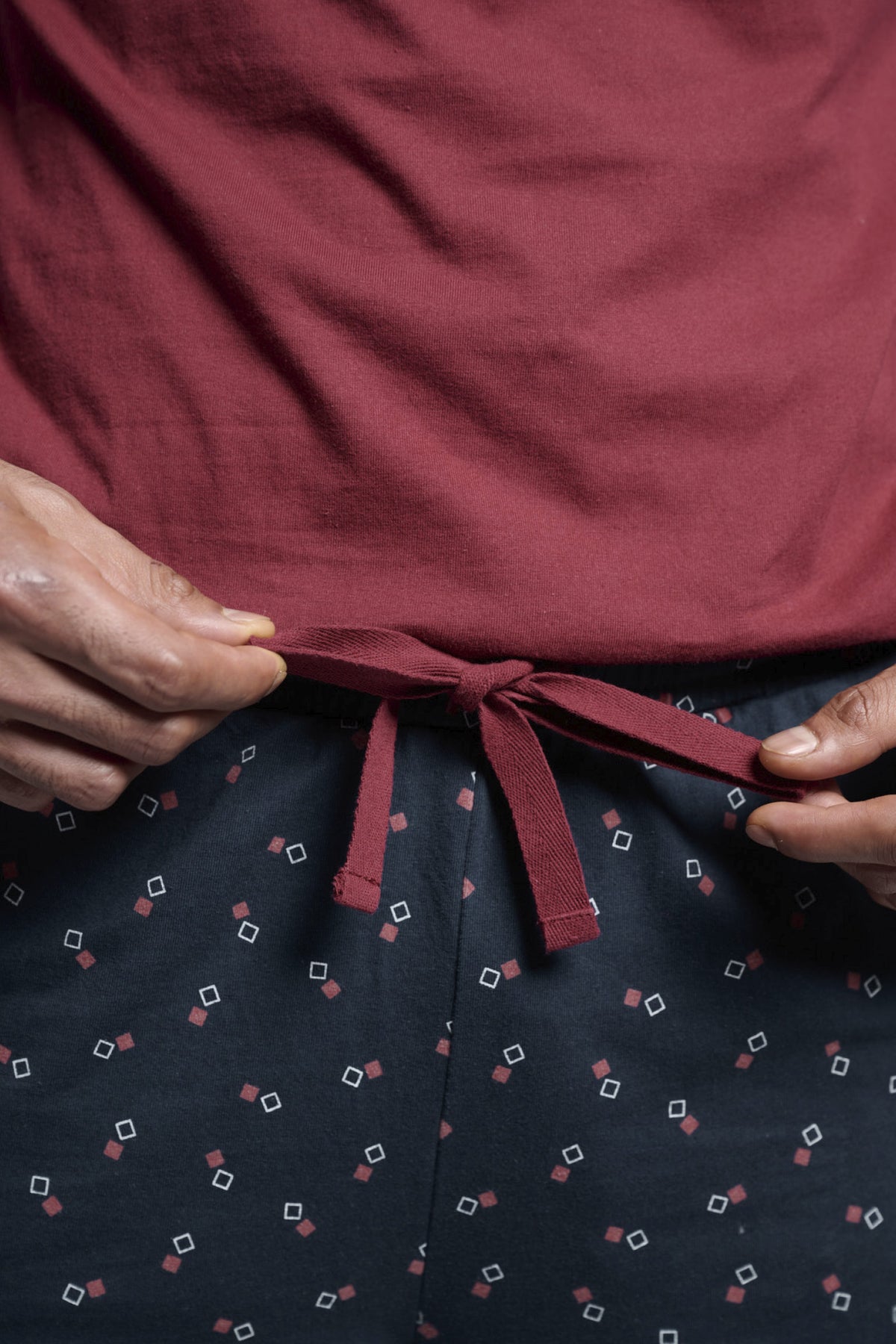 Men's long cotton printed pyjamas with pocket detail