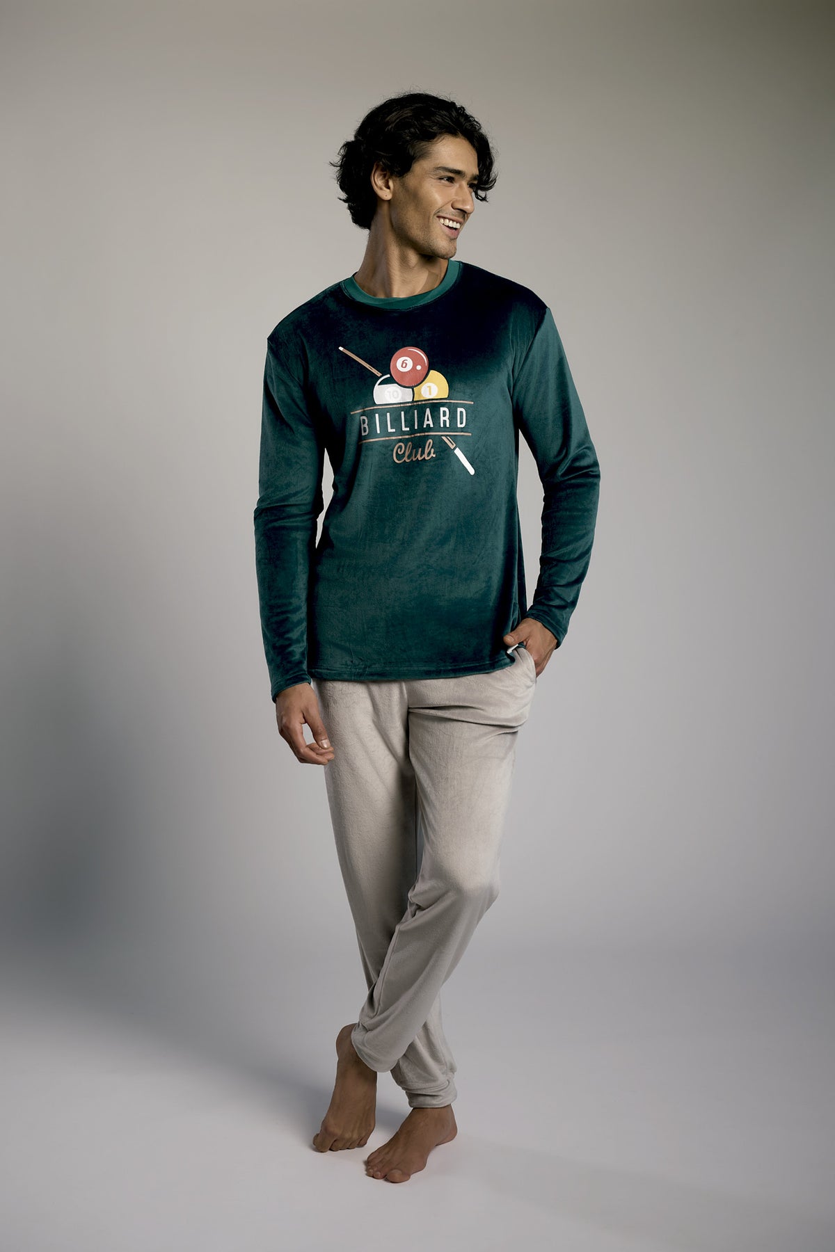 Men's long velvet billiards-print pyjamas