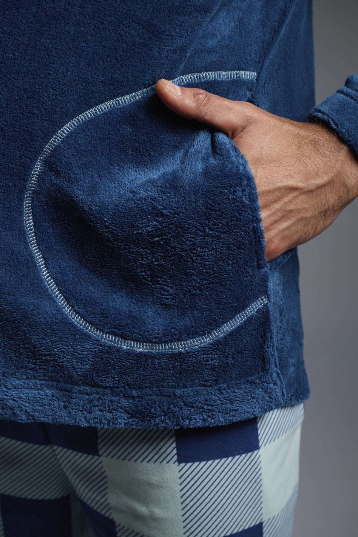 Men's short navy coral fleece robe with contrast zip