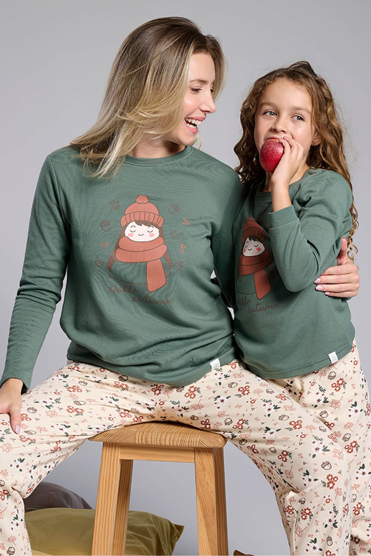 Girls' long brushed Hello Autumn seasonal-print pyjamas