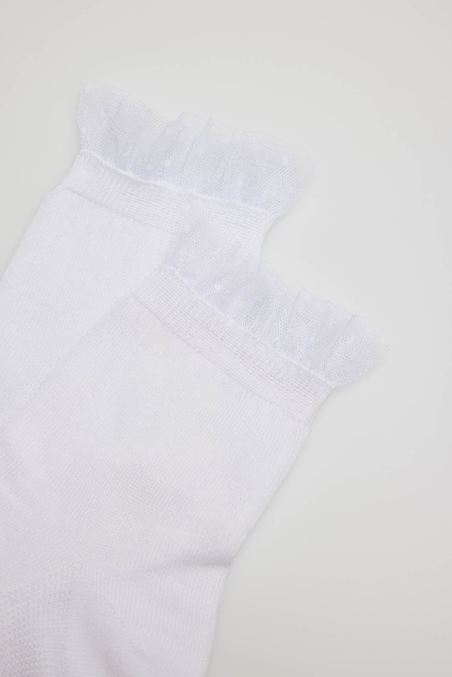 Children's cuff ceremony socks with white details