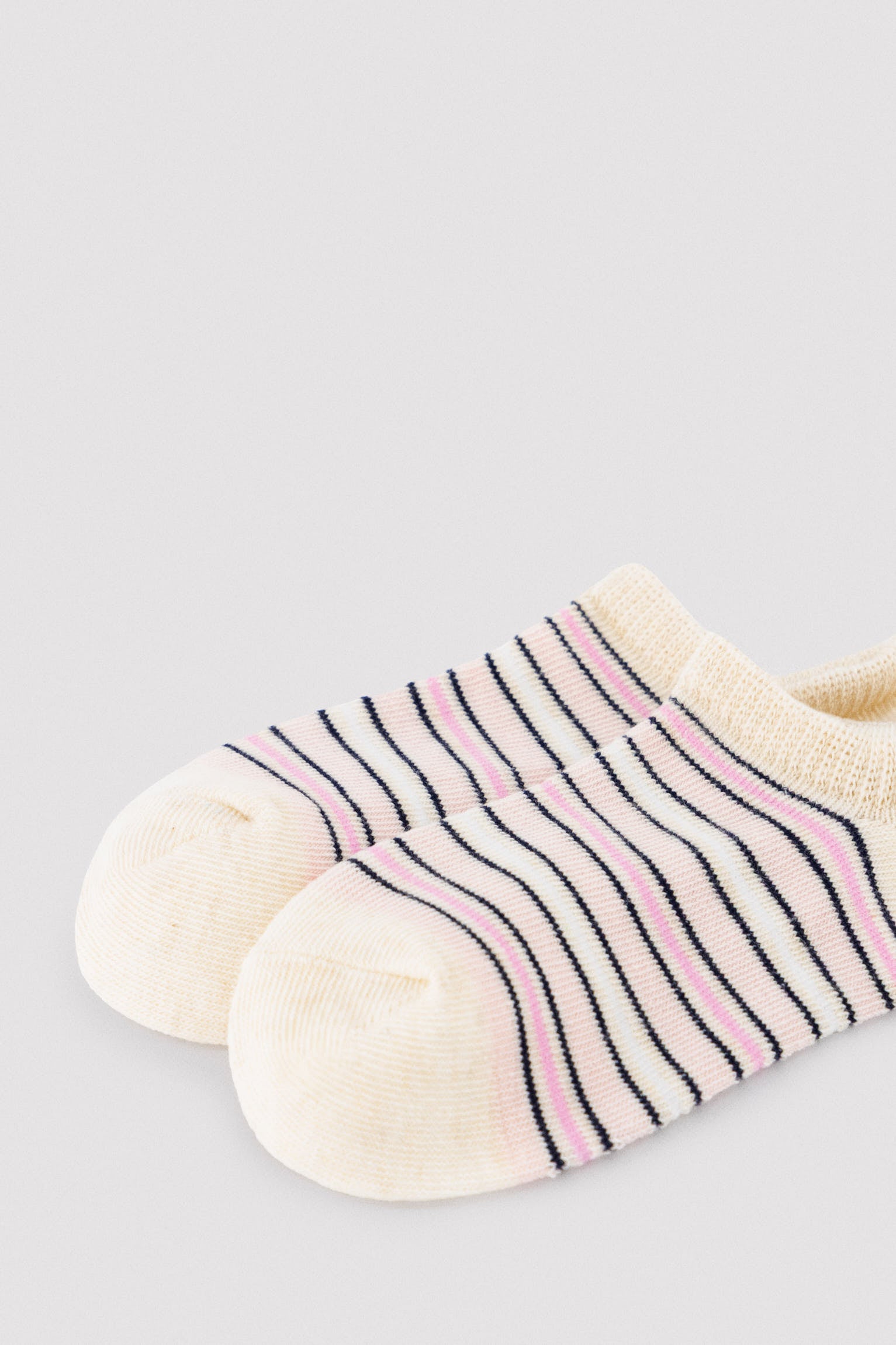 Pack of 3 children's pinkies with assorted prints