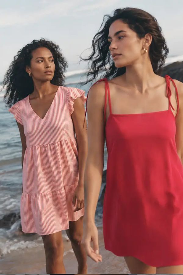 Short dress with pink striped bauvel panels