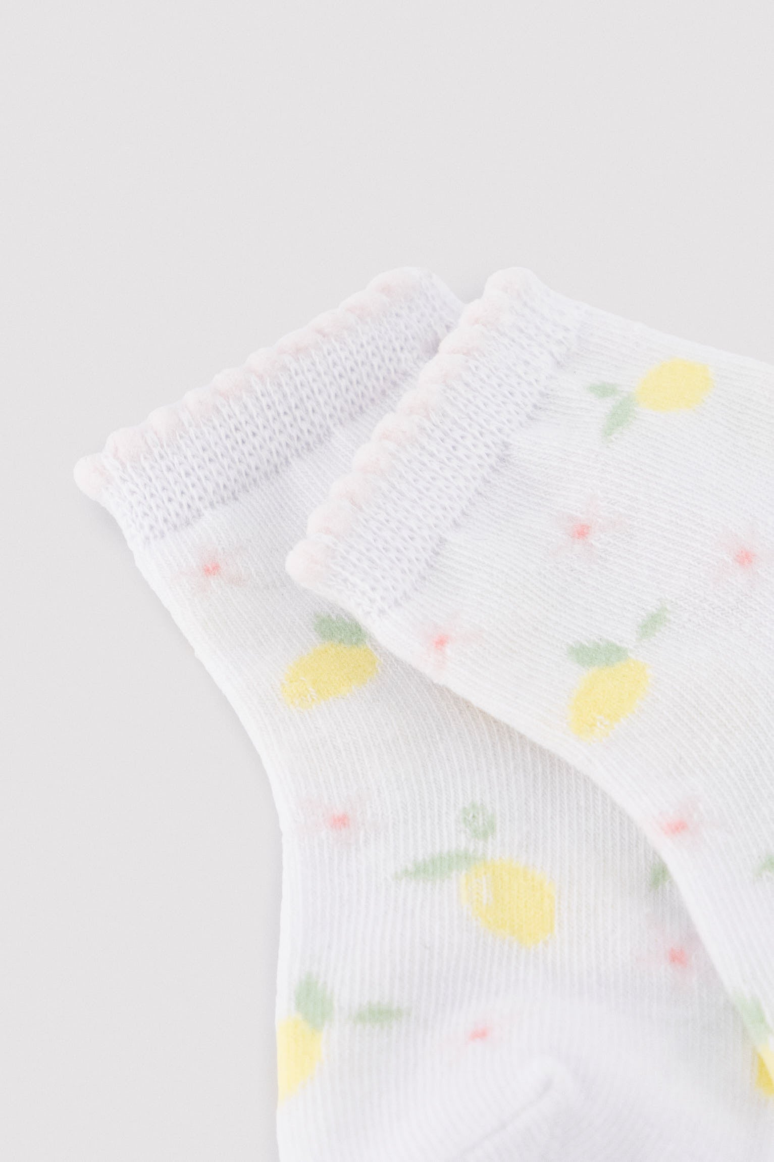 Pack of 3 baby short socks with lemon and strawberry print