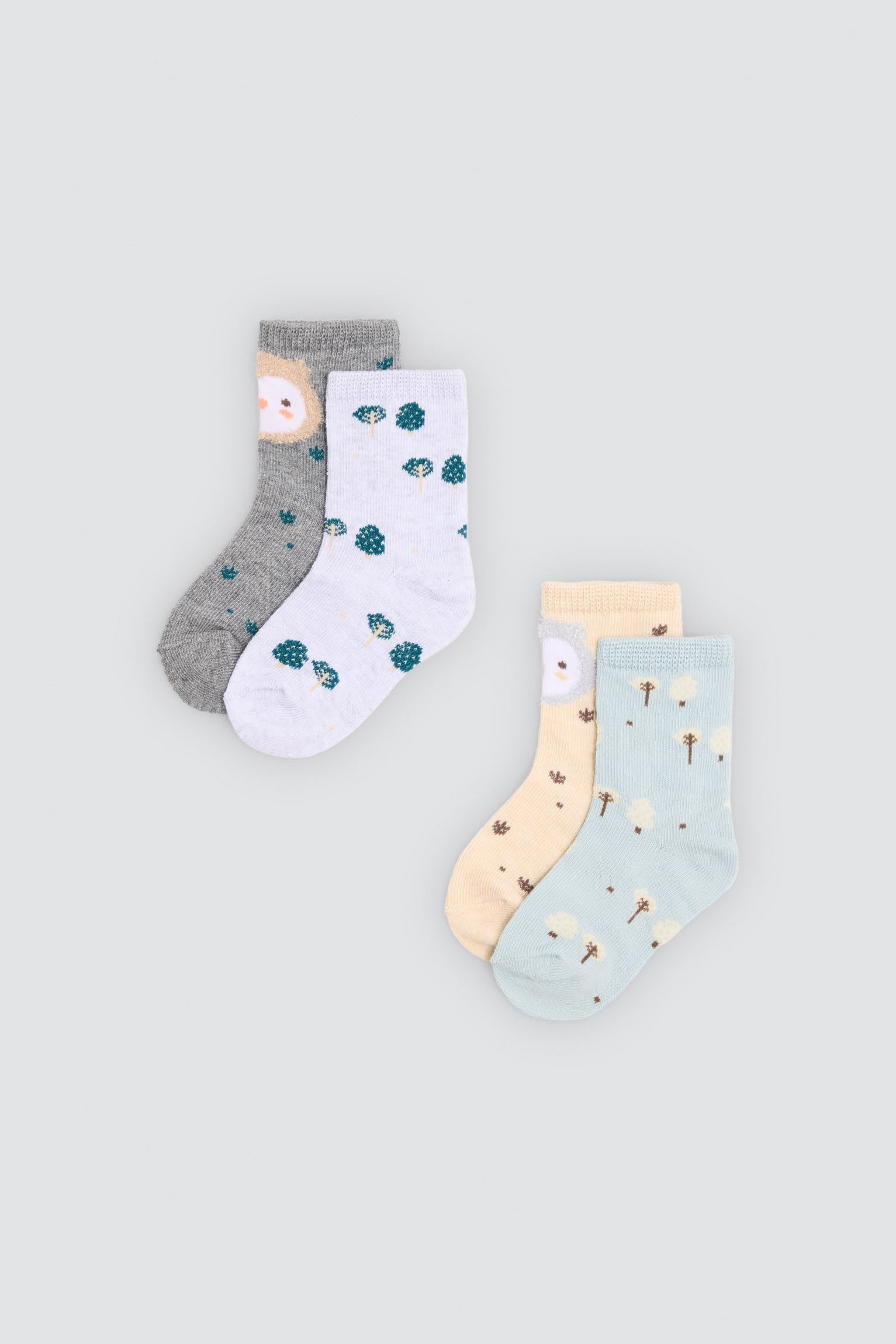 Pack of 4 baby socks with owl and tree prints