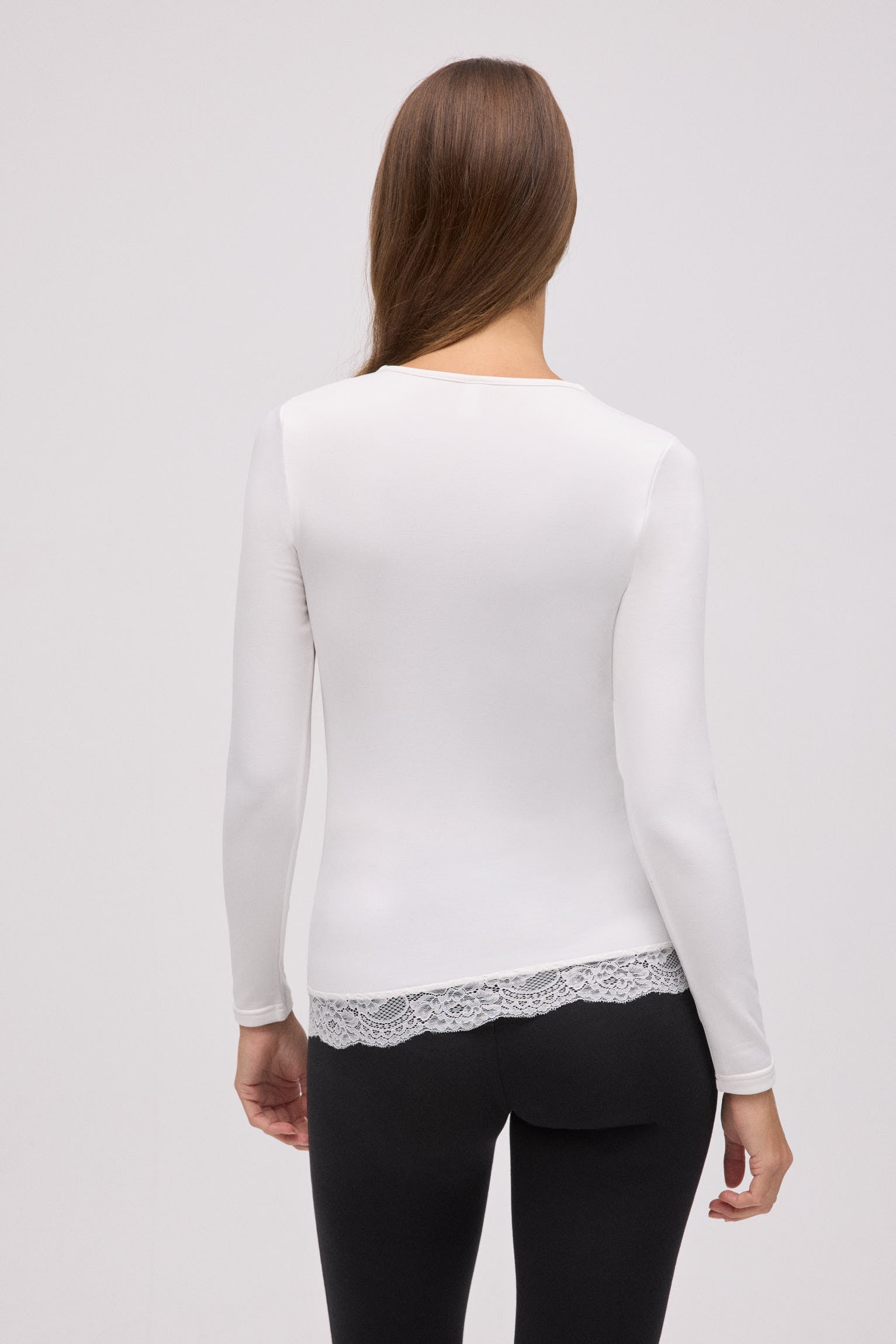70033-2-camiseta-termica-mujer-ysabel-mora-marfil
