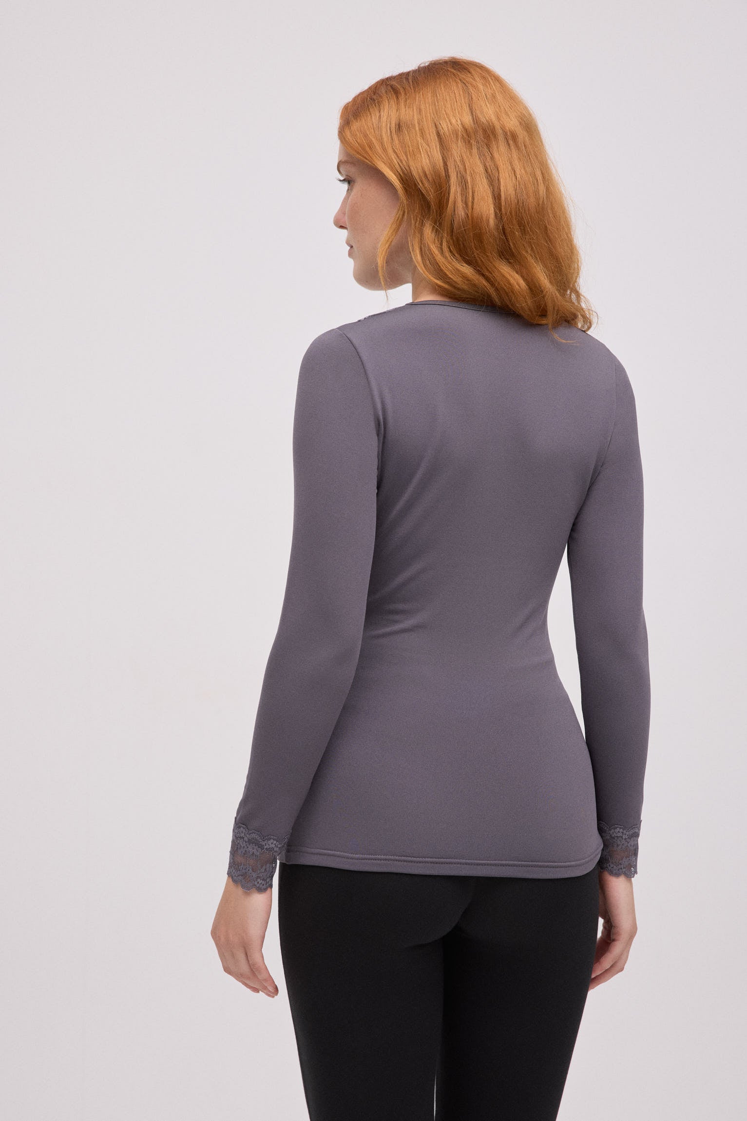 70034-2-camiseta-termica-mujer-ysabel-mora-gris