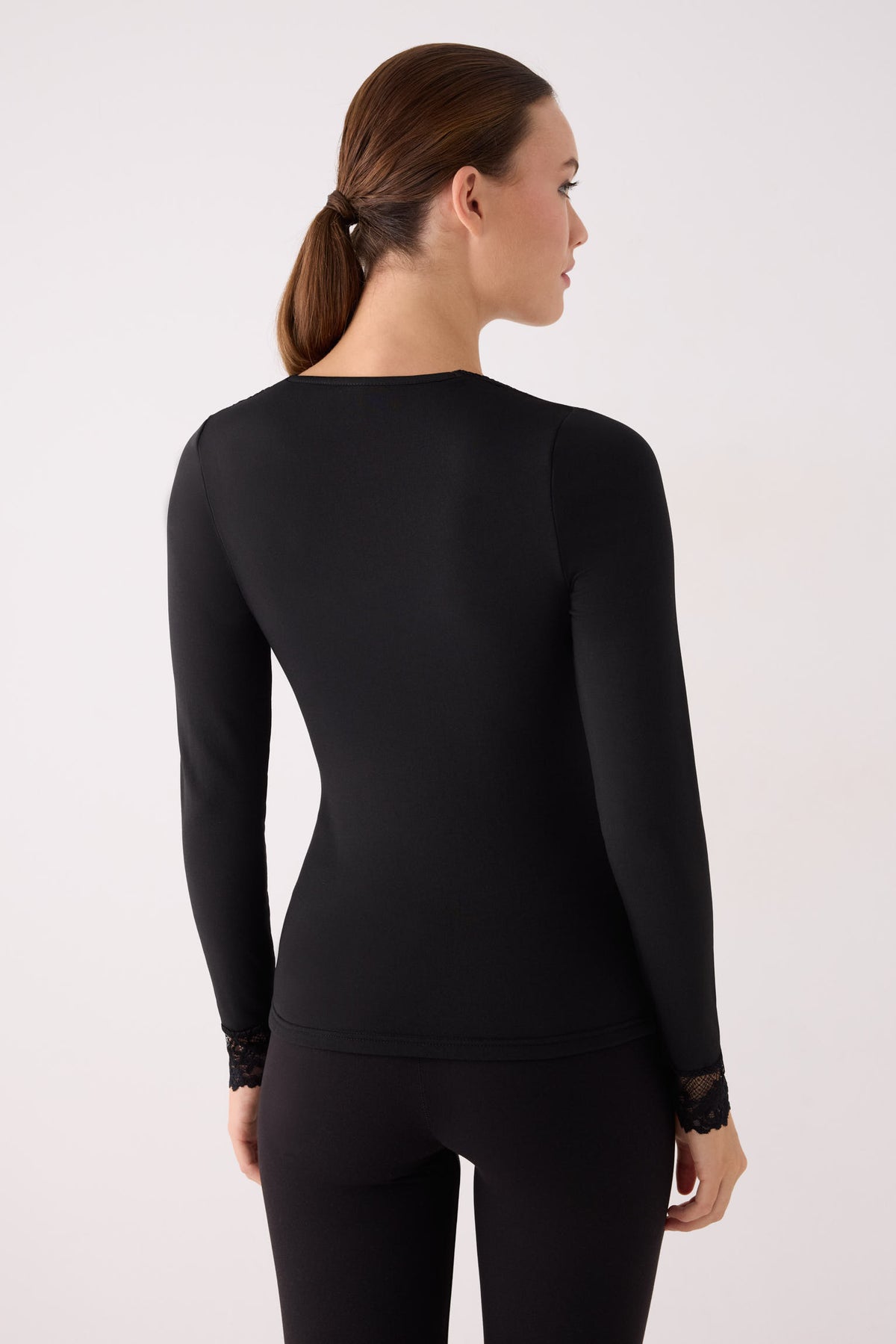 THERMAL Women's long-sleeved square-neck t-shirt with black lace