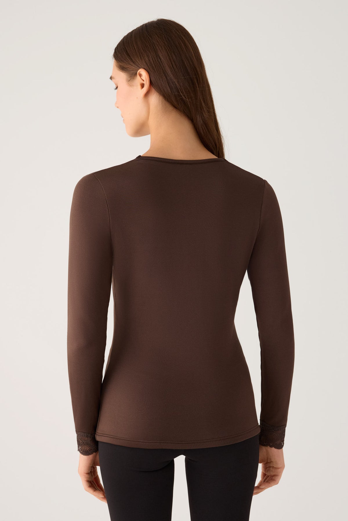 THERMAL Women's long-sleeved T-shirt with lace detailing at the neckline and cuffs, brown
