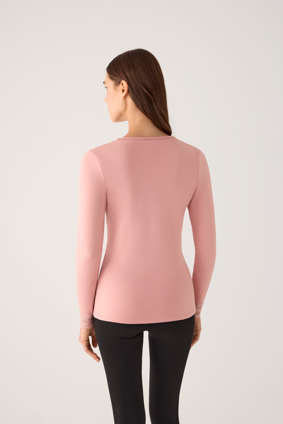 THERMAL Women's long-sleeved T-shirt with lace detailing at the neckline and cuffs, pink