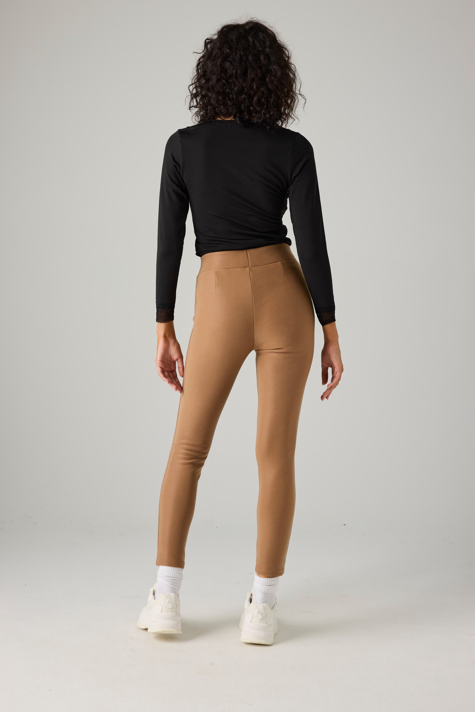 70293-4-pantalones-leggings-mujer-ysabel-mora - Camel