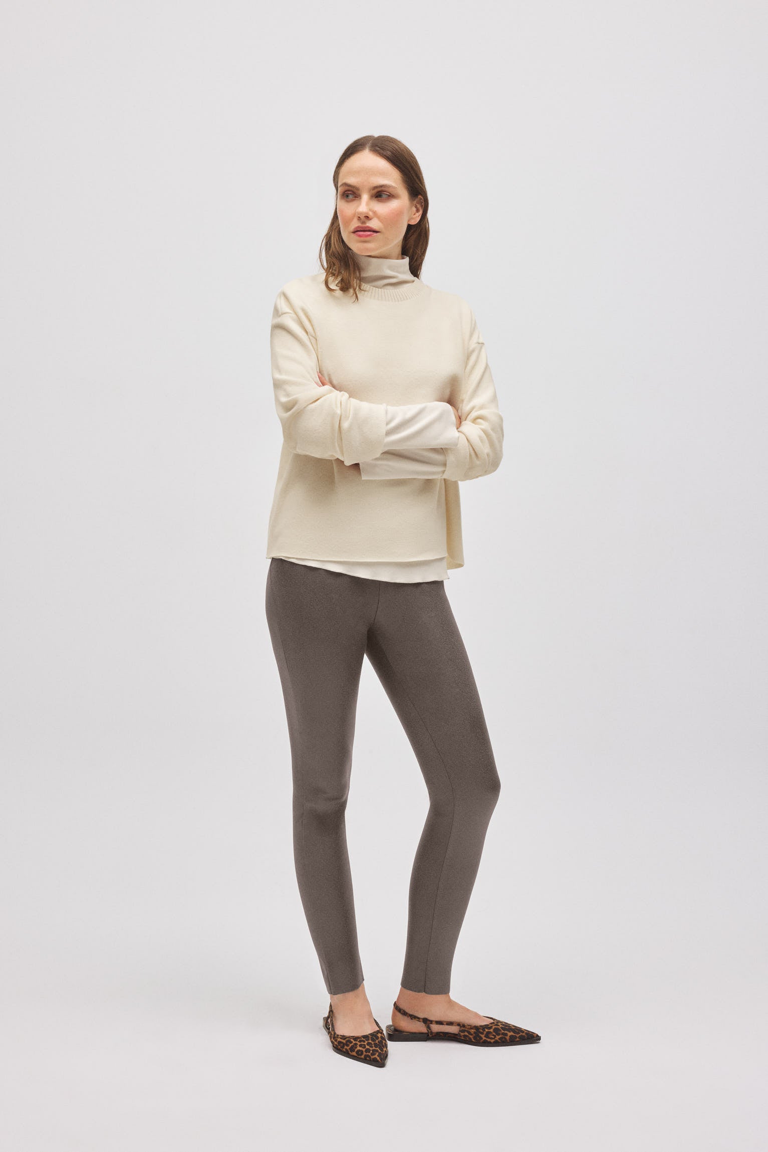 70449-1-leggings-efecto-metalizado-marengo-ysabel-mora