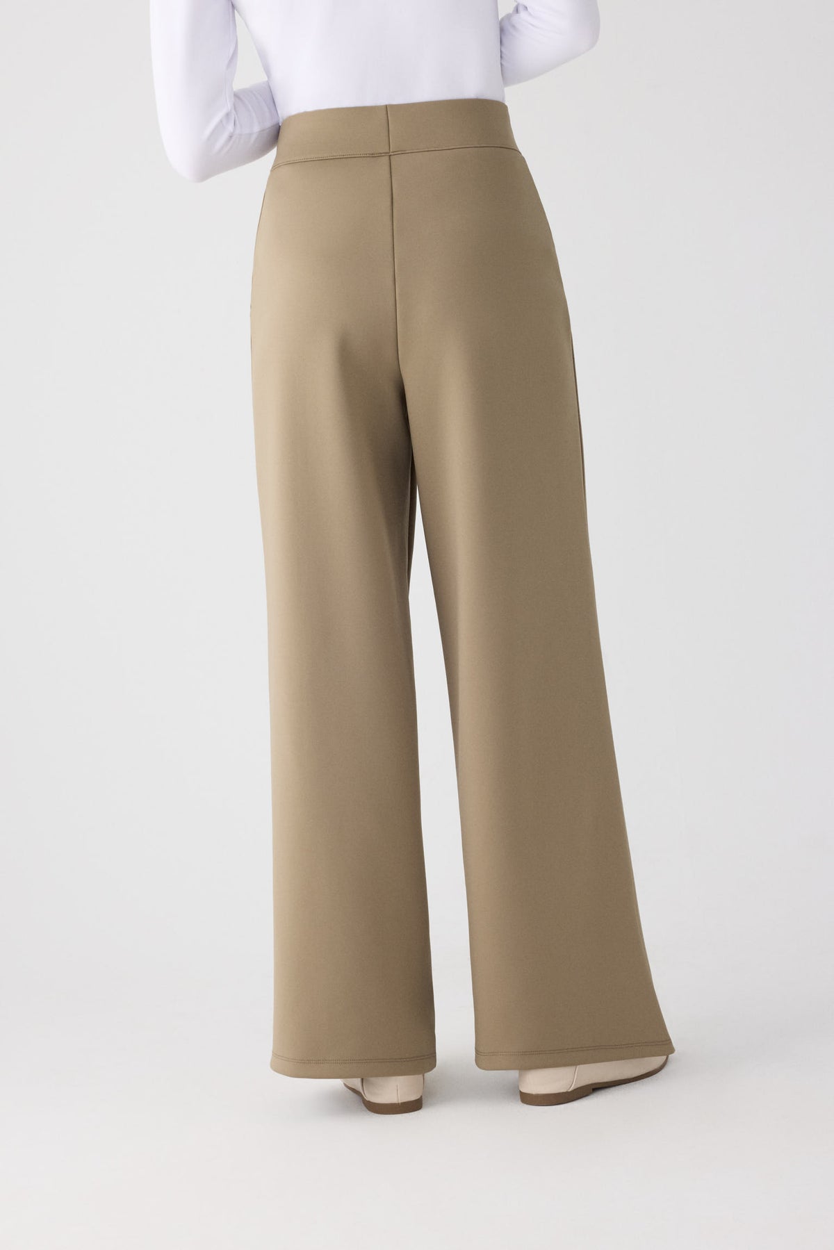70473-olive-stone-pantalon-mujer-ancho-de-tiro-alto-nervio-central-verde-oliva