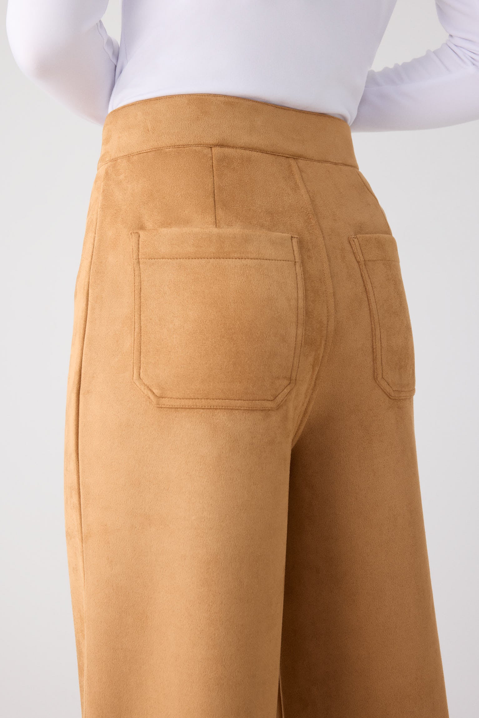 70477-toffee-pantalon-mujer-ancho-de-tiro-alto-camel