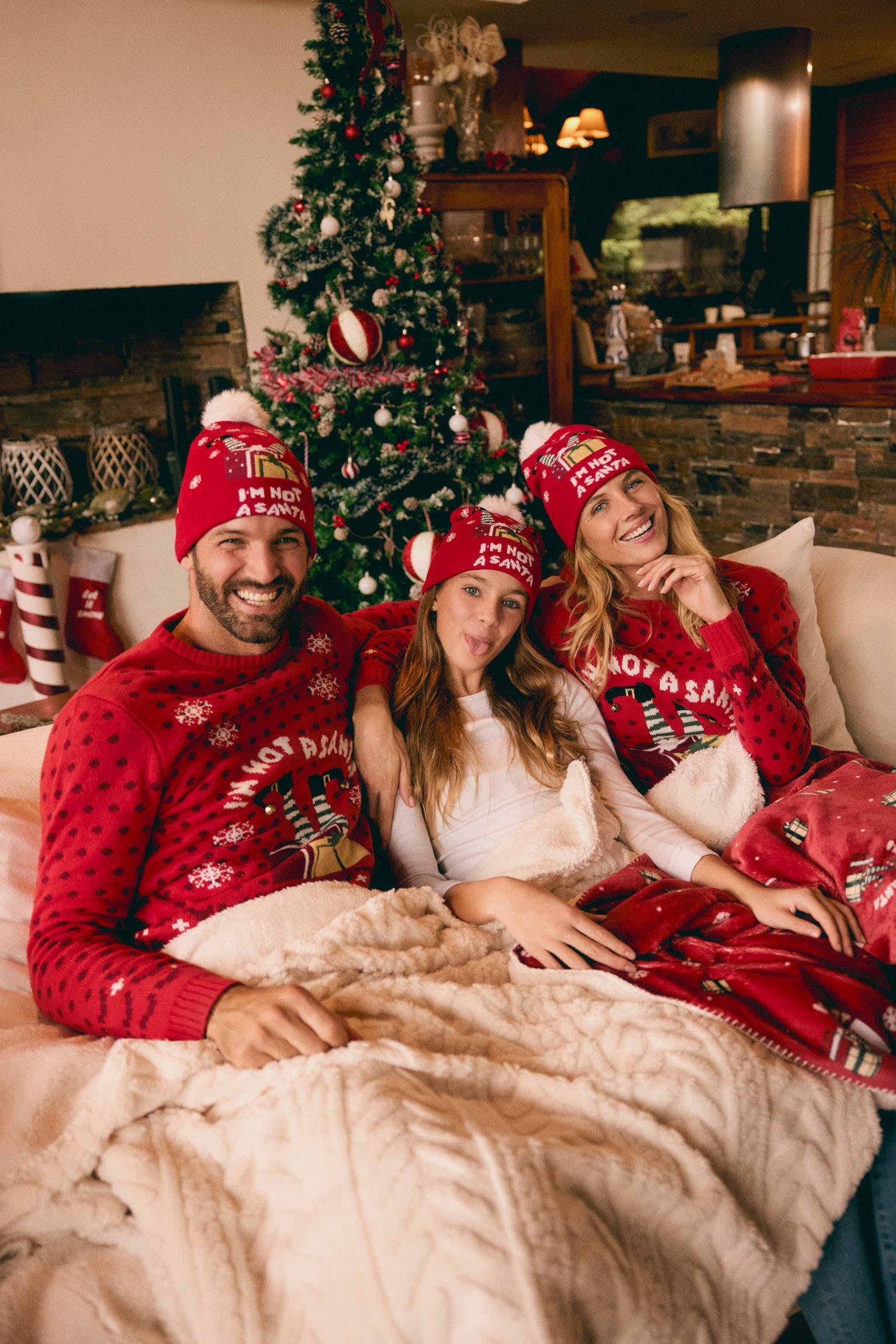 70697-0-editorial-gorro-unisex-navidad-ysabel-mora