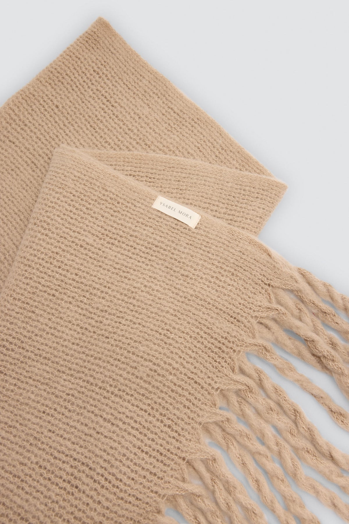 Bufanda acanalada de mujer detalles flecos beige