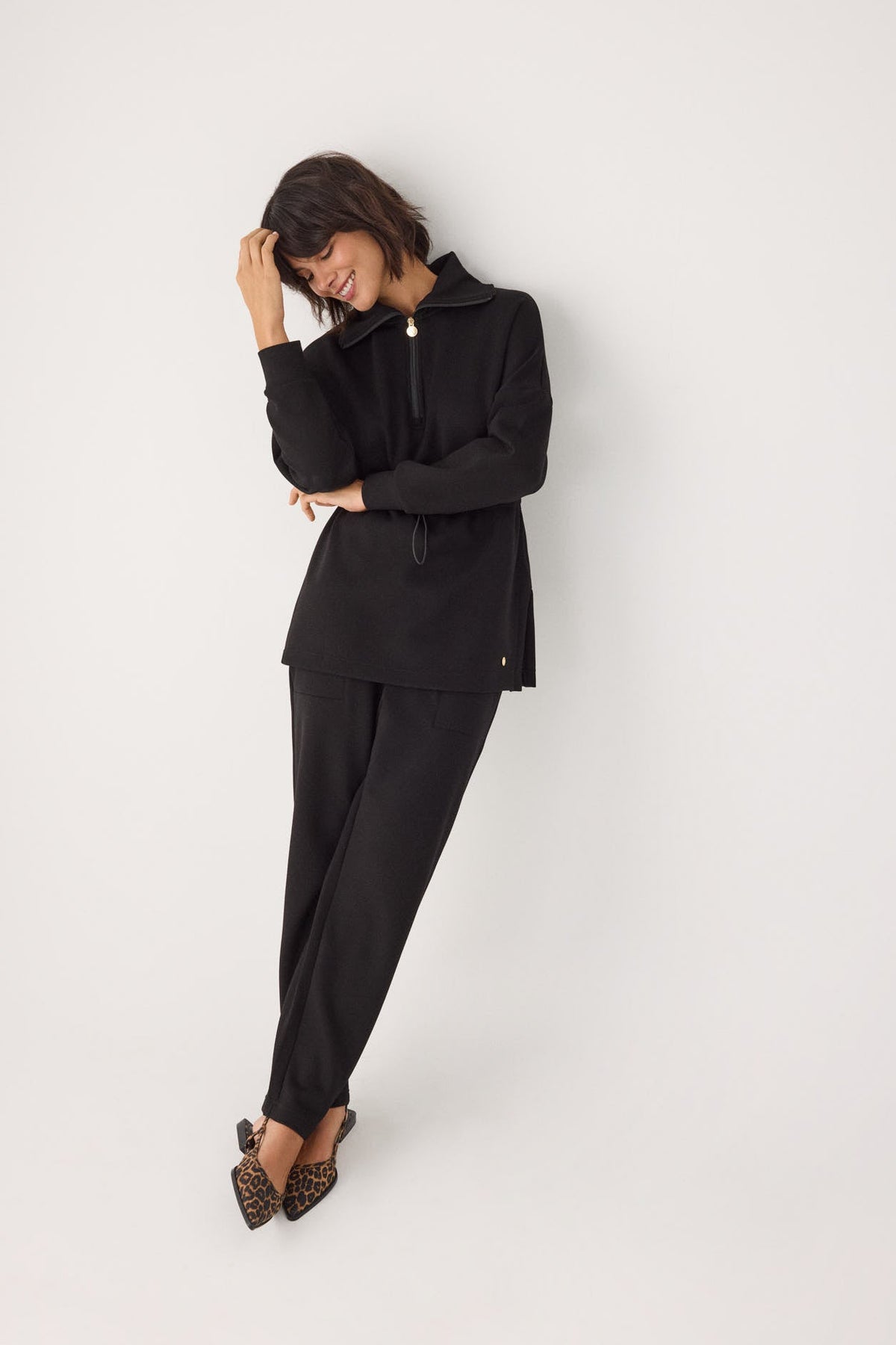 70741-black-jersey-comodo-afelpado-cremallera-cintura-ajustable-negro