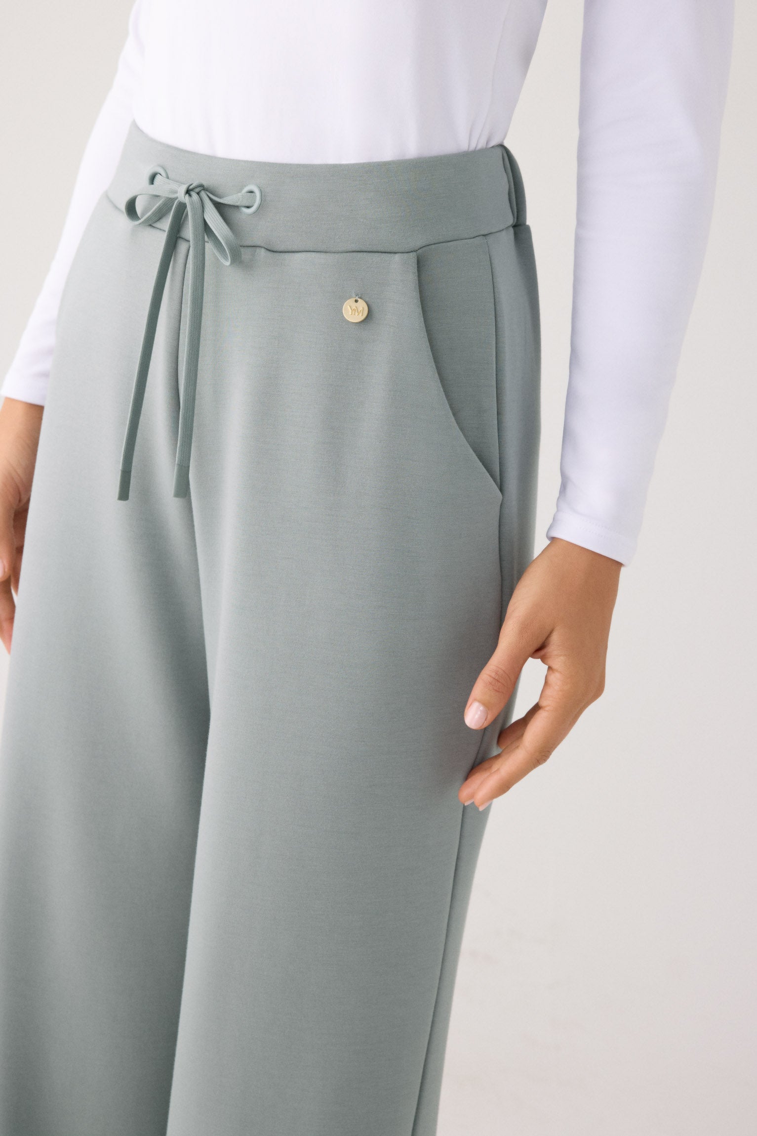 70743-laurel-green-pantalones-comodos-rectos-afelpados-tiro-alto-cintura-ajustable-azul