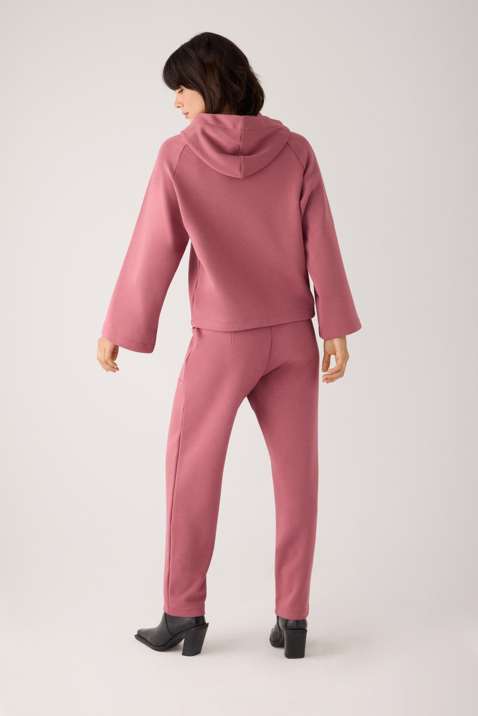70744-nocturne-rose-pantalones-comodos-slim-afelpados-tiro-alto-bolsillos-rosa