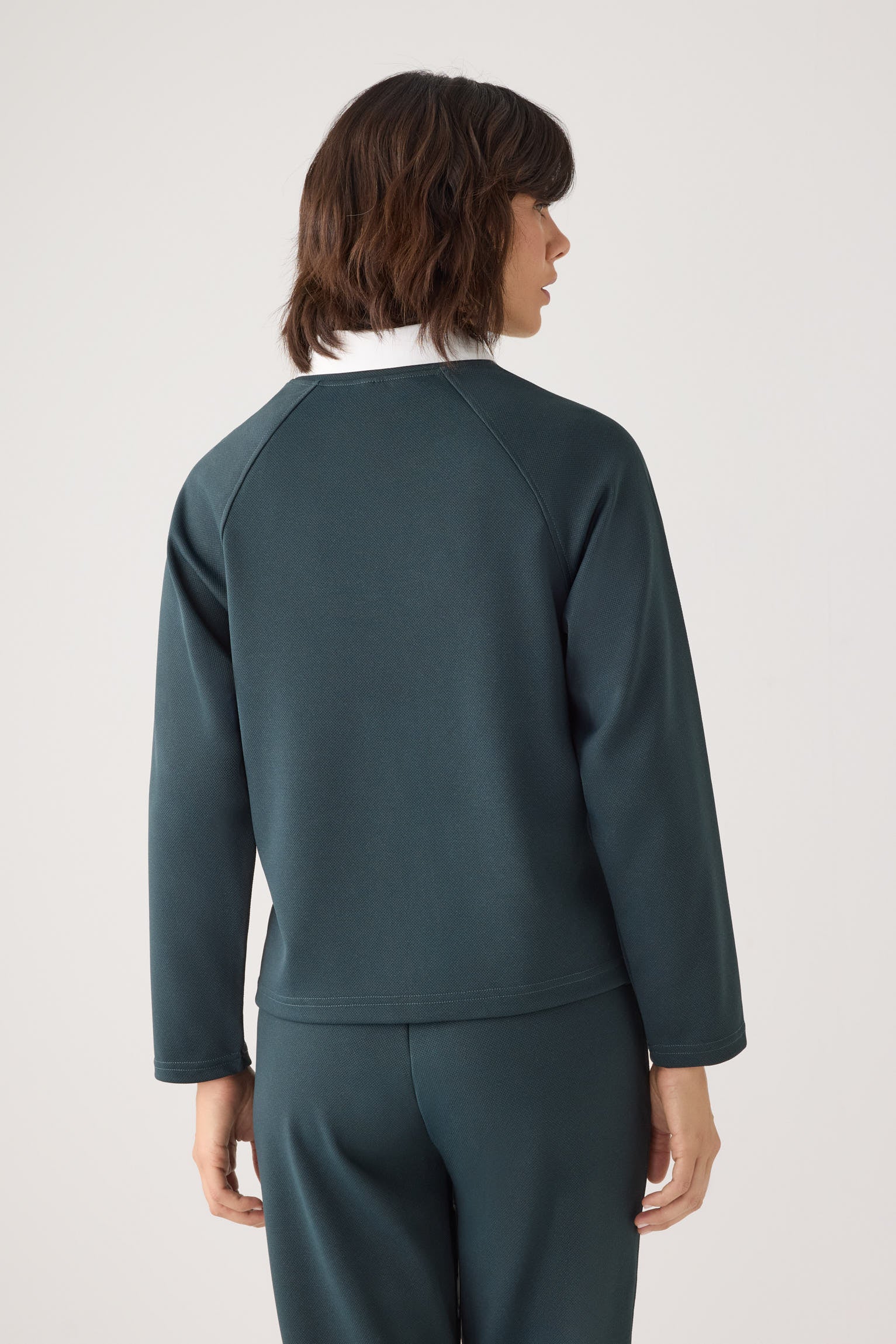 70750-ocean-blue-jersey-comodo-textura-pique-cuello-redondo-manga-raglan-verde-botella