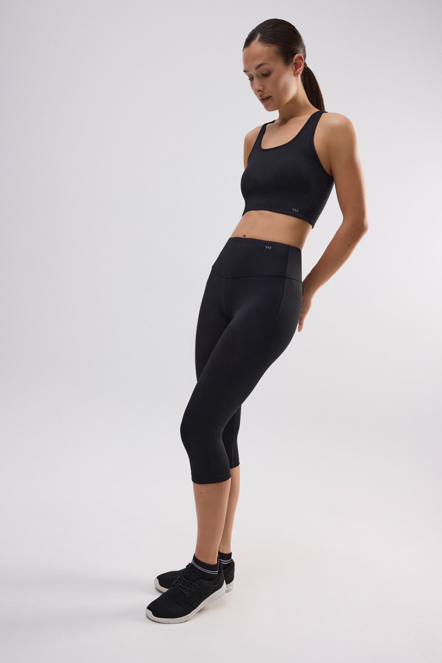 70803-4-leggings-capri-mujer-deporte-ysabel-mora-negro