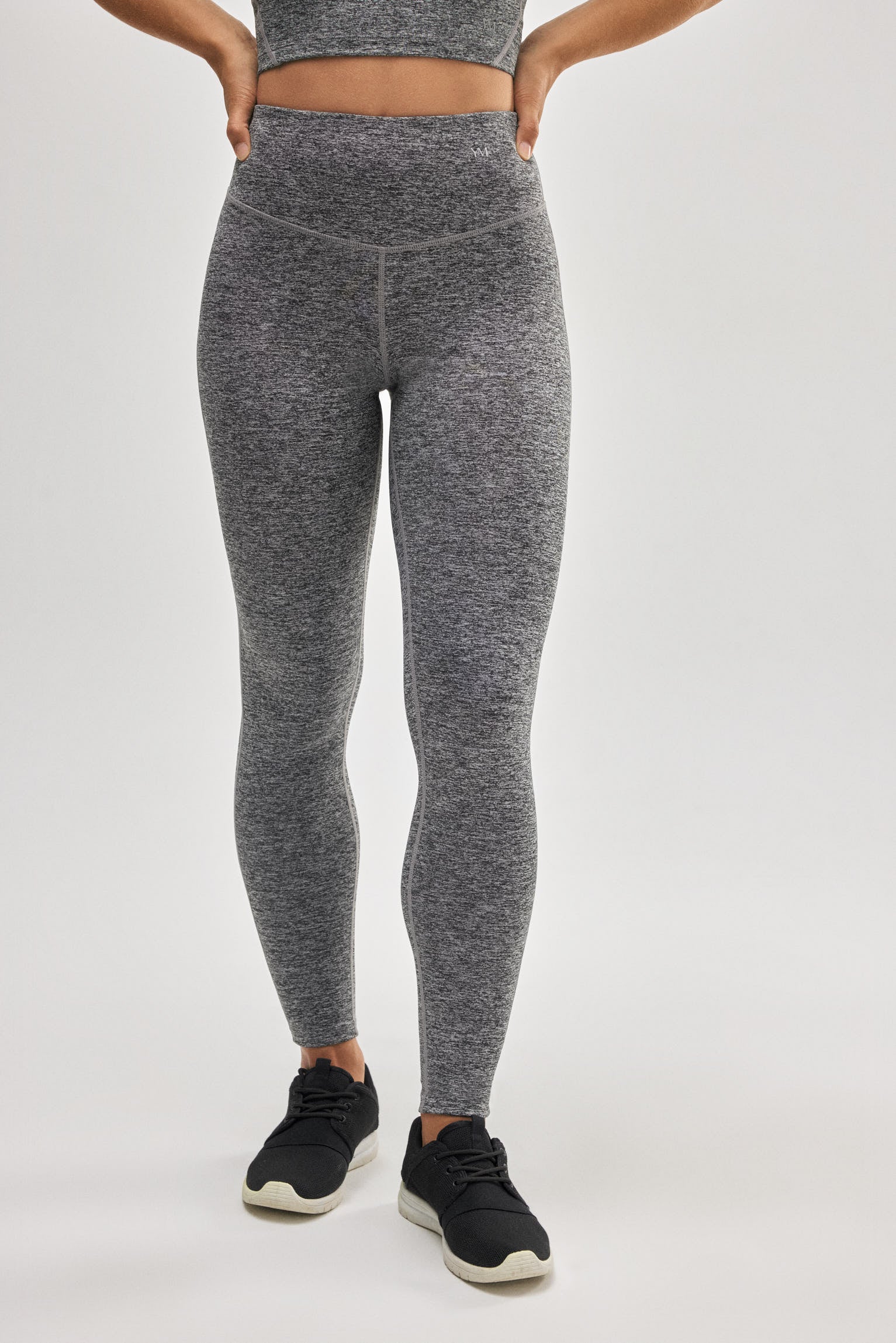 70921-1-leggings-deportivos-de-tiro-alto-gris
