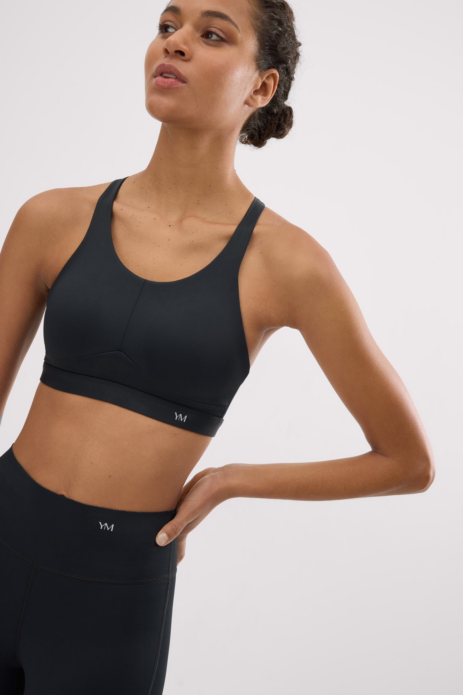 Sujetador deportivo Compressive alto impacto tirantes regulables negro - Ysabel Mora