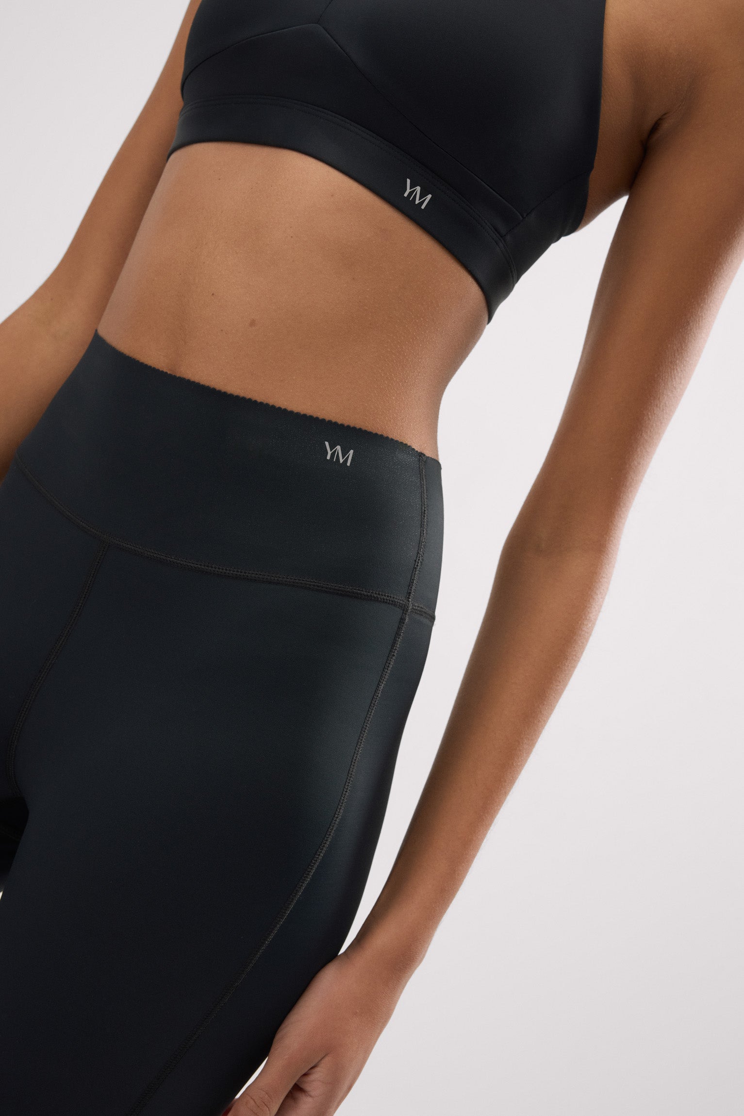 Leggings deportivos Compressive efecto push-up negro - Ysabel Mora