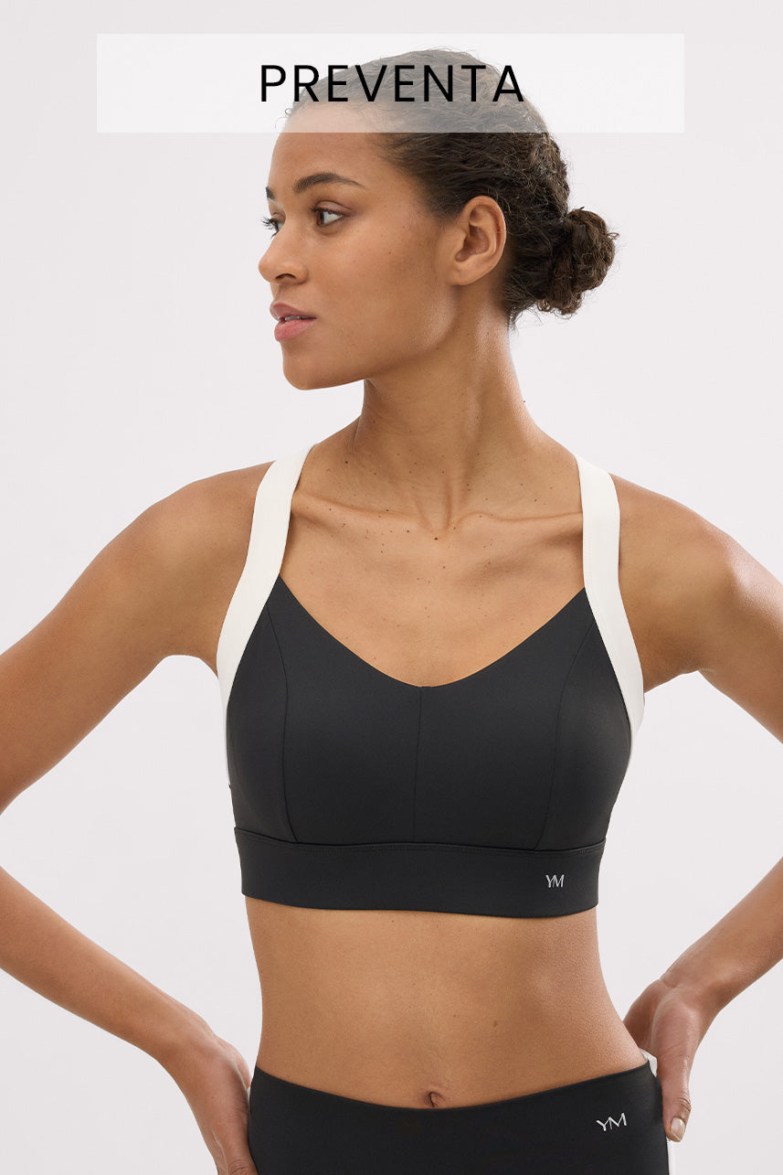 PRE-SALE Adjustable underwire sports bra in black and white