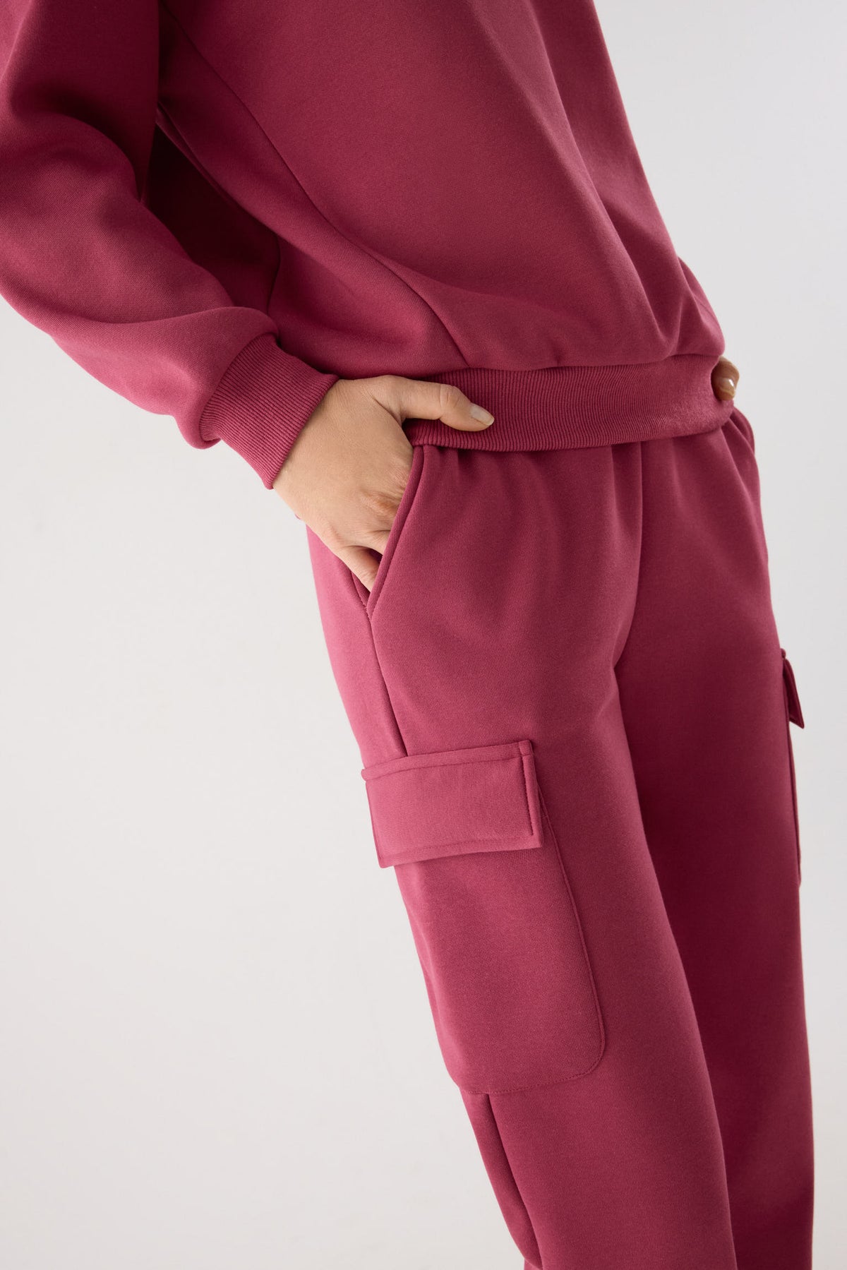chándal deportivo mujer Slowloom en rosa nocturne rose vista lateral del conjunto fitness tejido cálido family match imagen 070