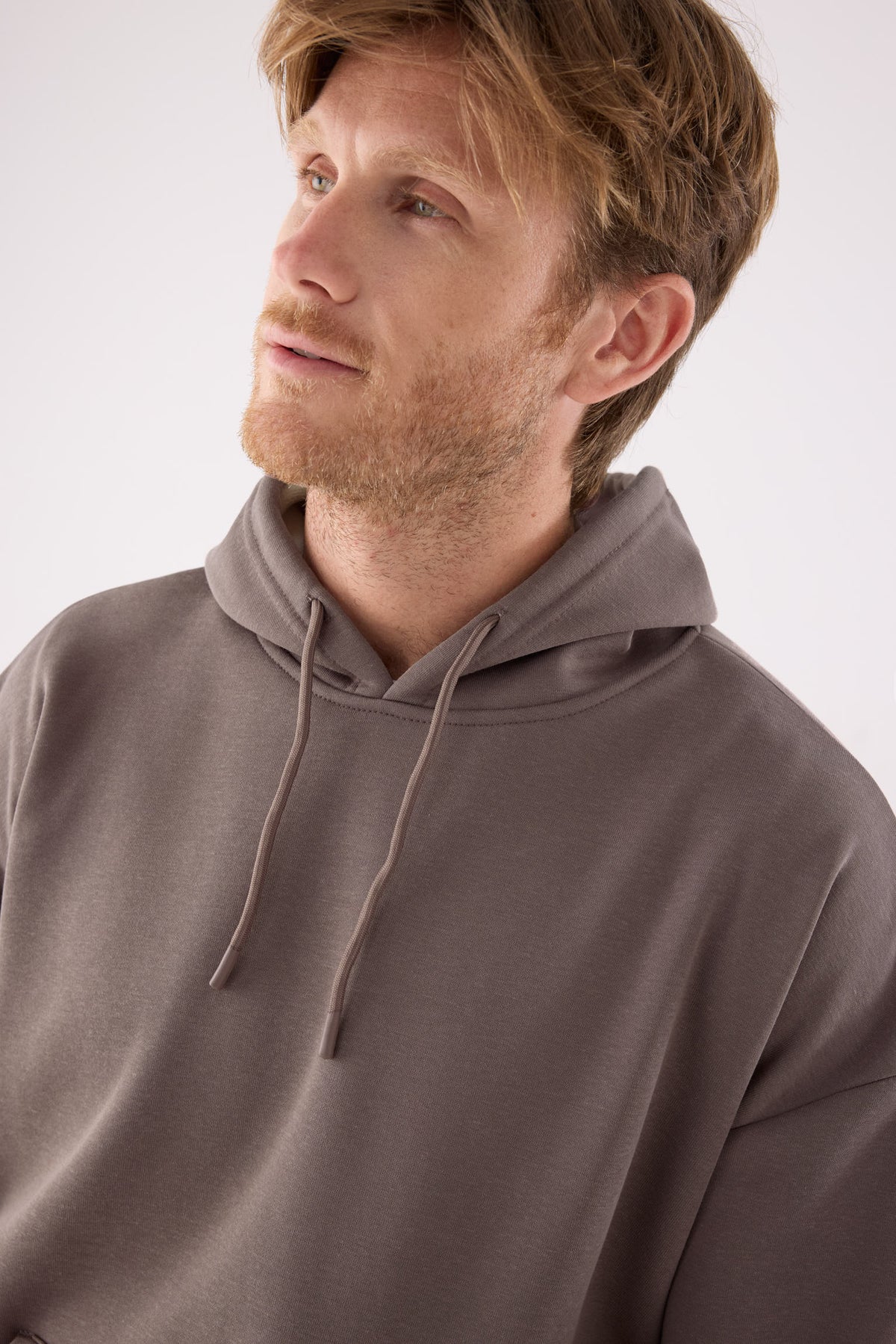 Men's brown fleece sports hoodie