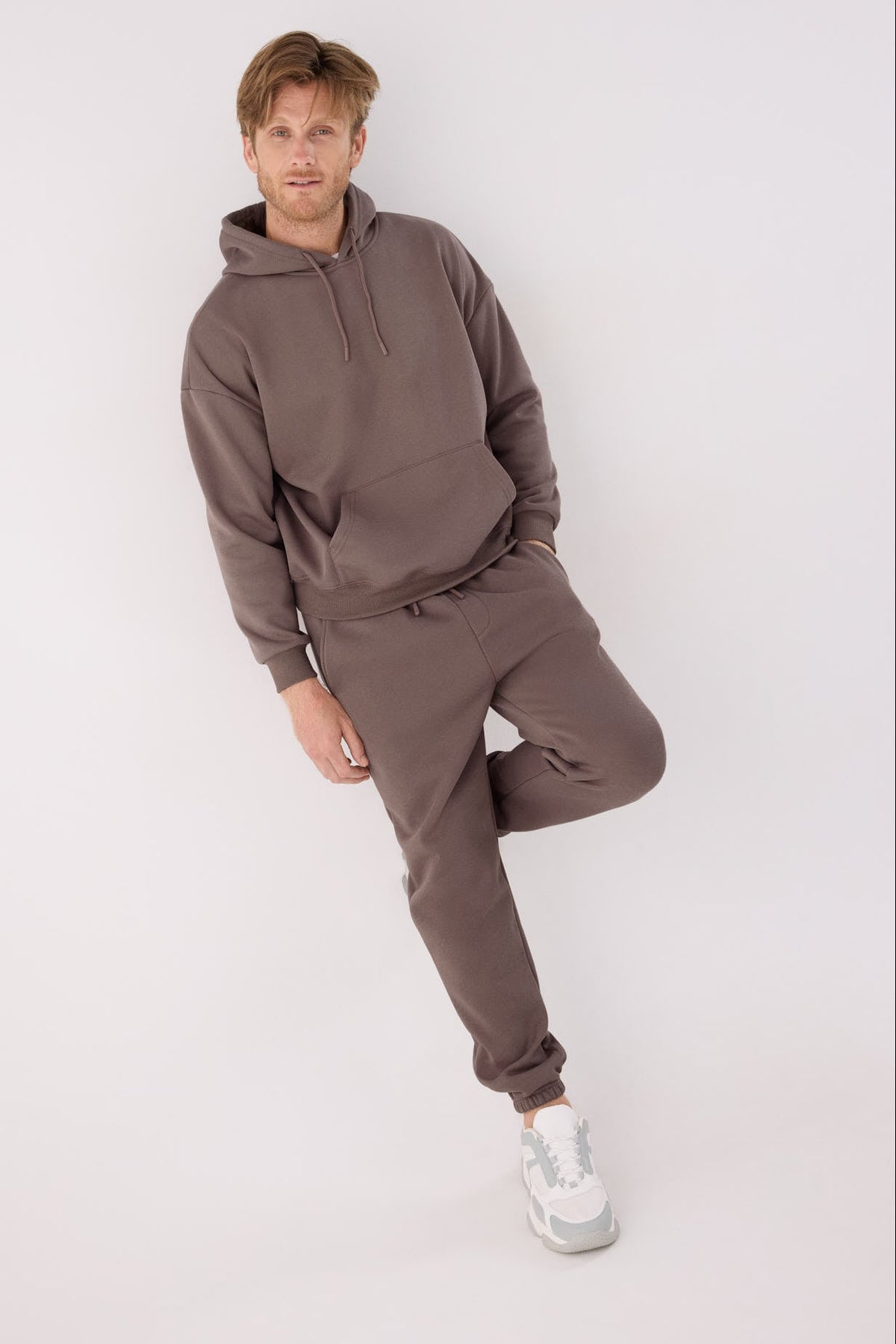 Men's brown fleece joggers with adjustable waist