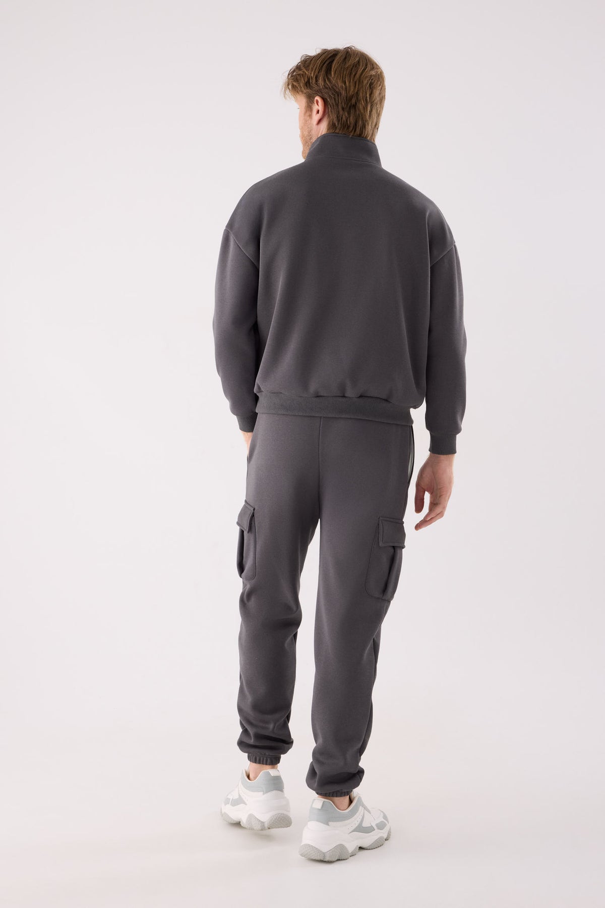 Men's charcoal fleece half-zip sports sweatshirt