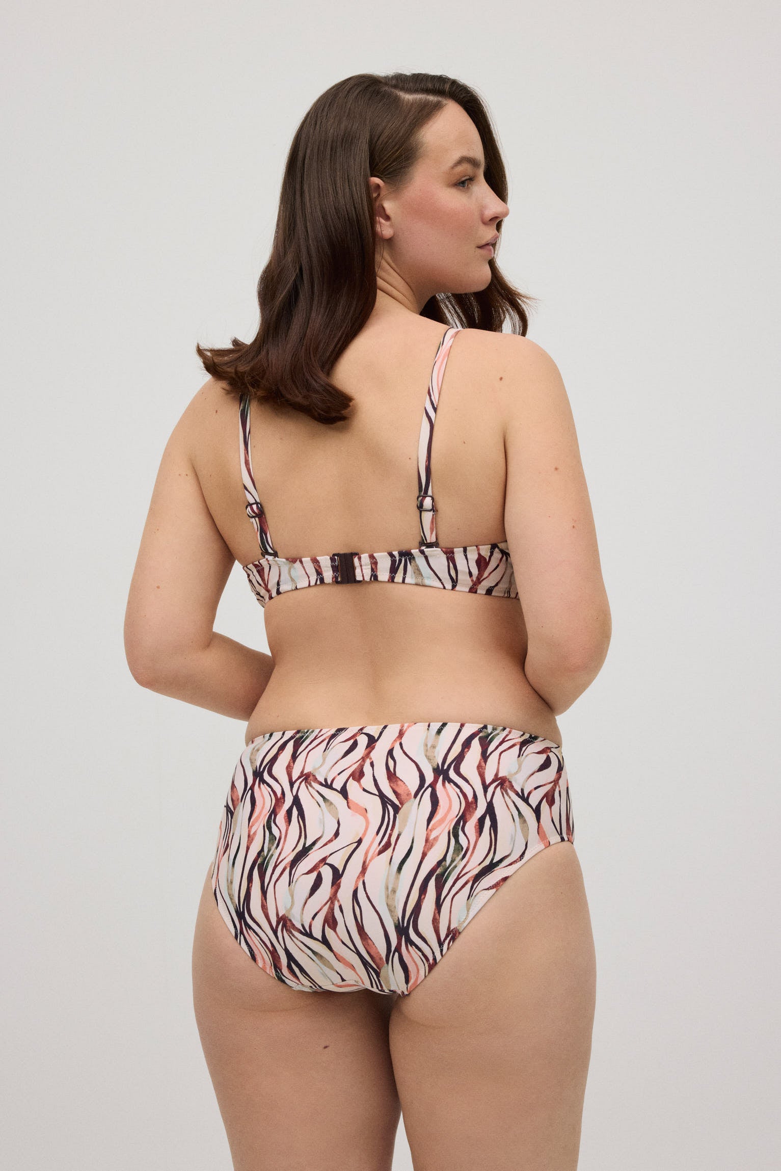 82976-2-braga-alta-reductora-estampada-mujer-ysabel-mora-multicolor