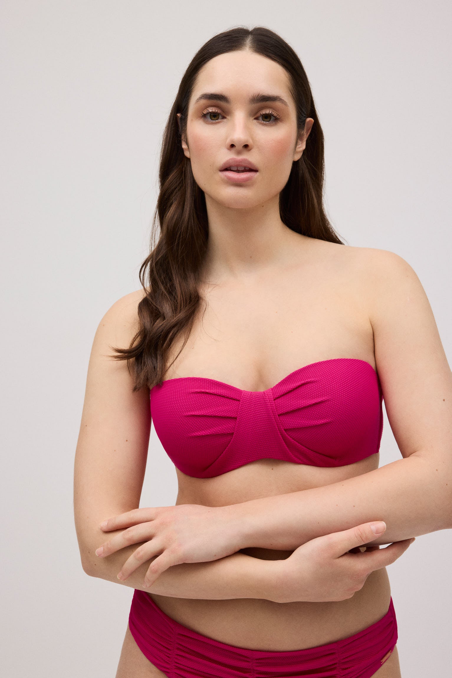 83118-1-top-bandeau-mujer-ysabel-mora-fucsia