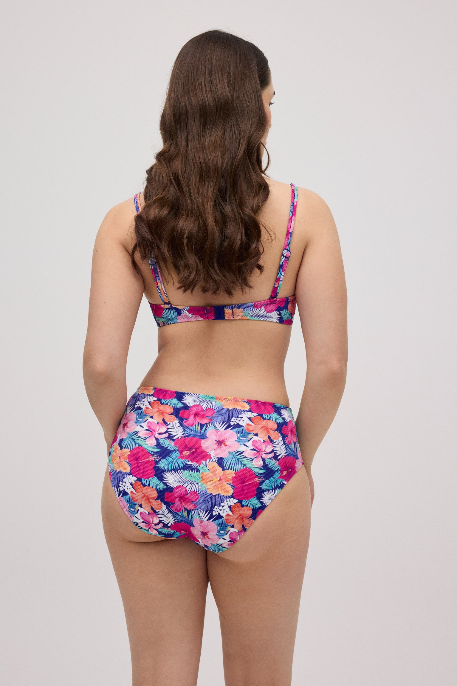 83123-2-braga-alta-reductora-estampado-mujer-ysabel-mora-multicolor