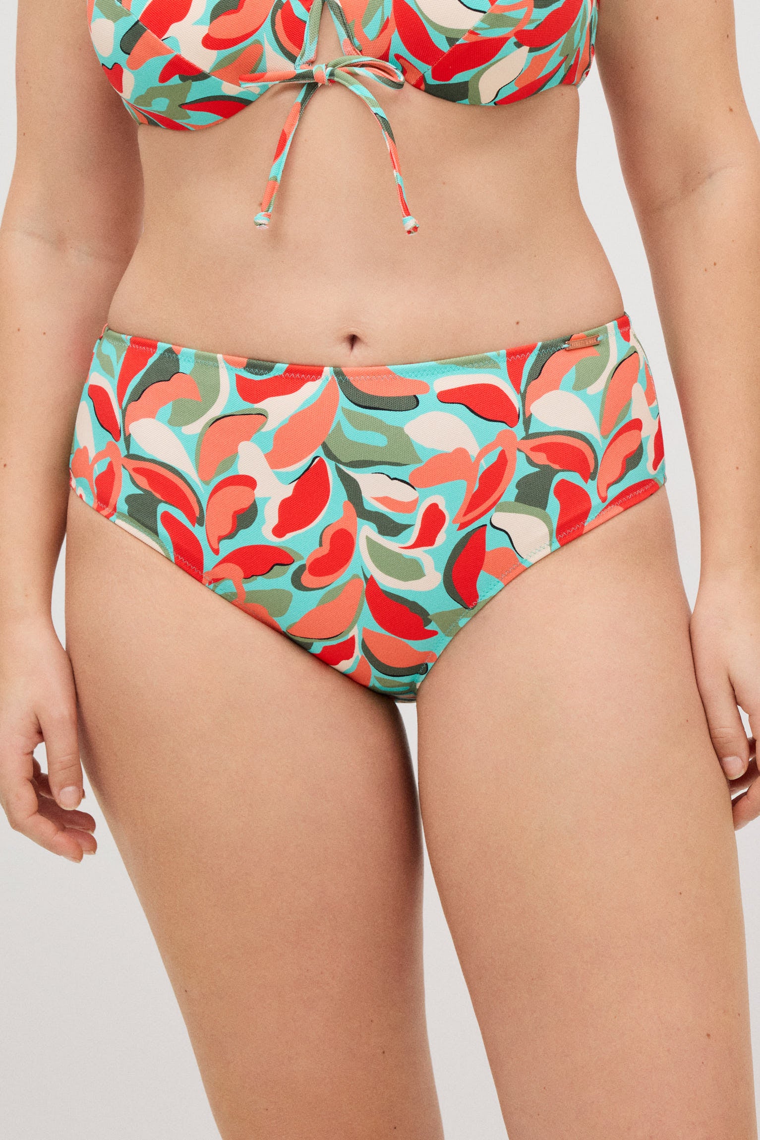 83155-1-braga-alta-reductora-estampado-mujer-ysabel-mora-multicolor