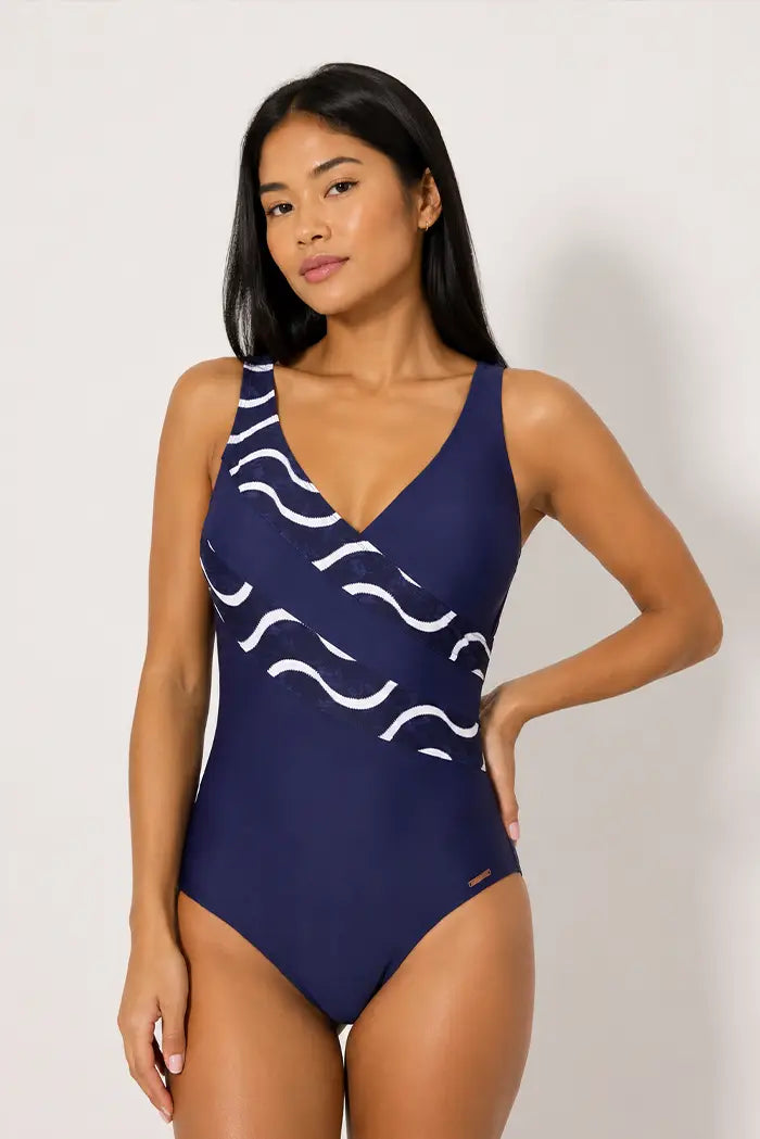 Marine slimming swimsuit with cross-effect cup B