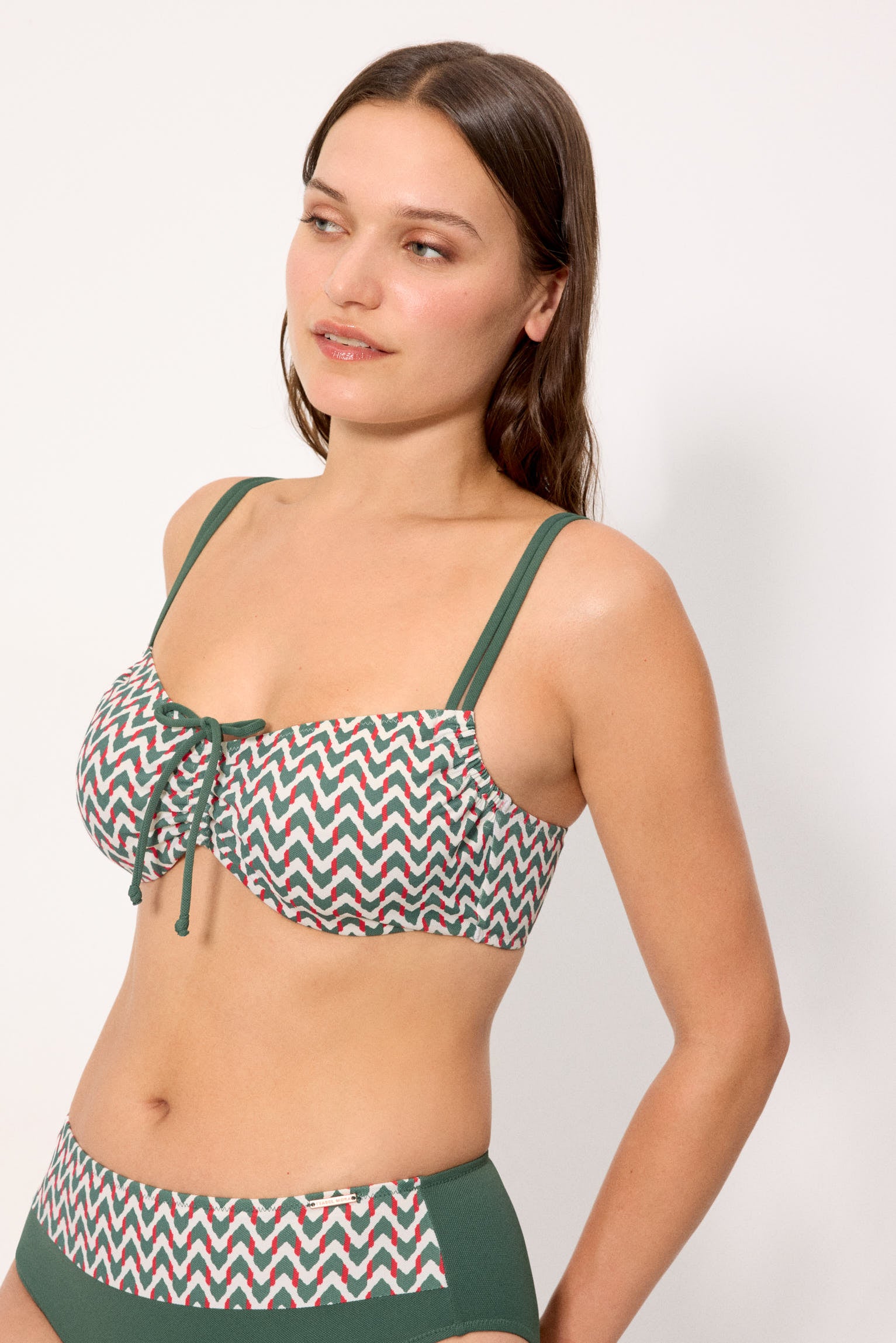 83238-ikat-green-top-bikini-mujer-reductor-micropique-estampado-verde-botella-copa-d--ysabel-mora