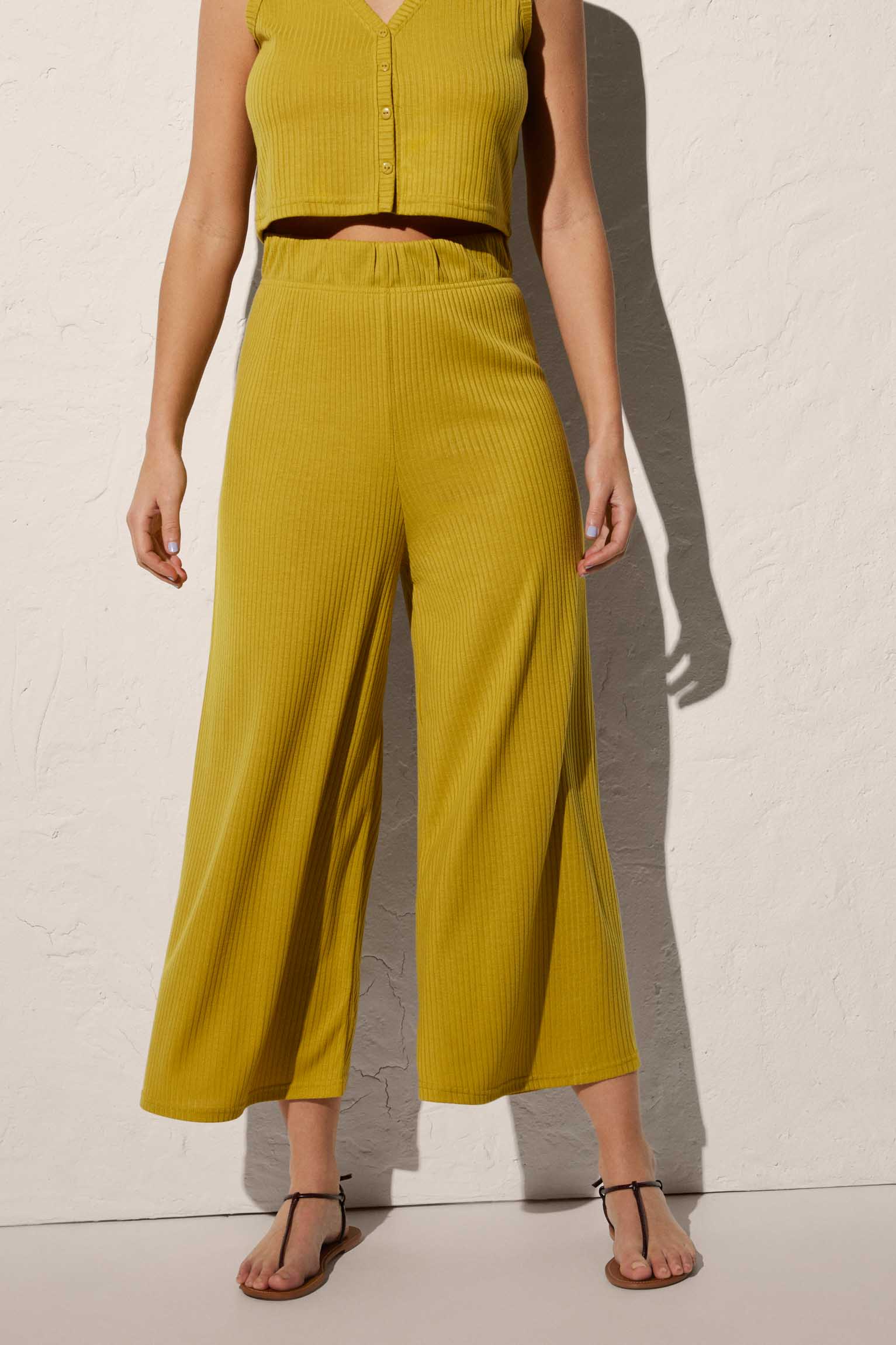 Lime Gathered Waist Wide Fit Capri Pants