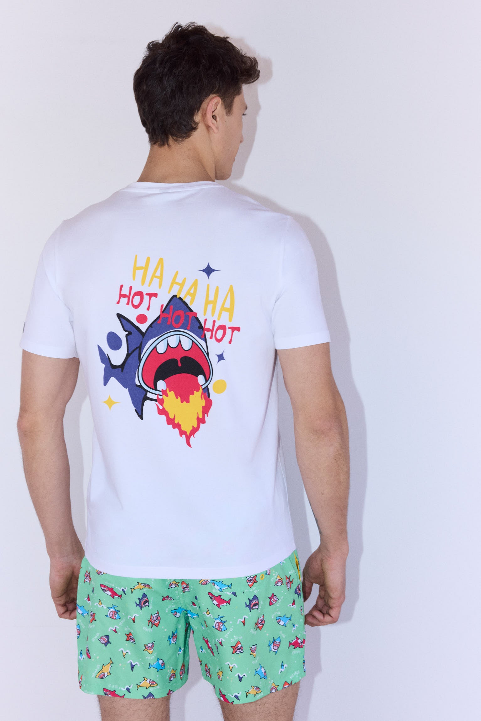 90515-3-camiseta-hombre-playa-tiburon-ysabel-mora-blanco