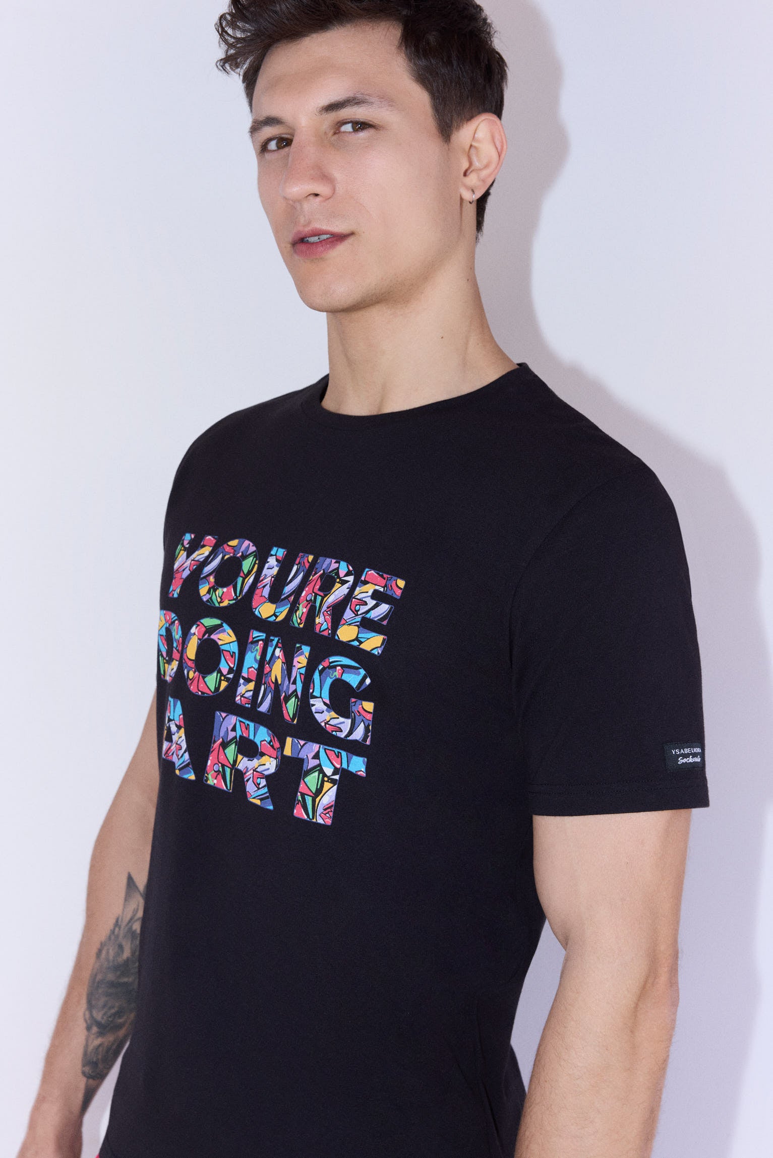 Black sockarrats street art print short sleeve t-shirt