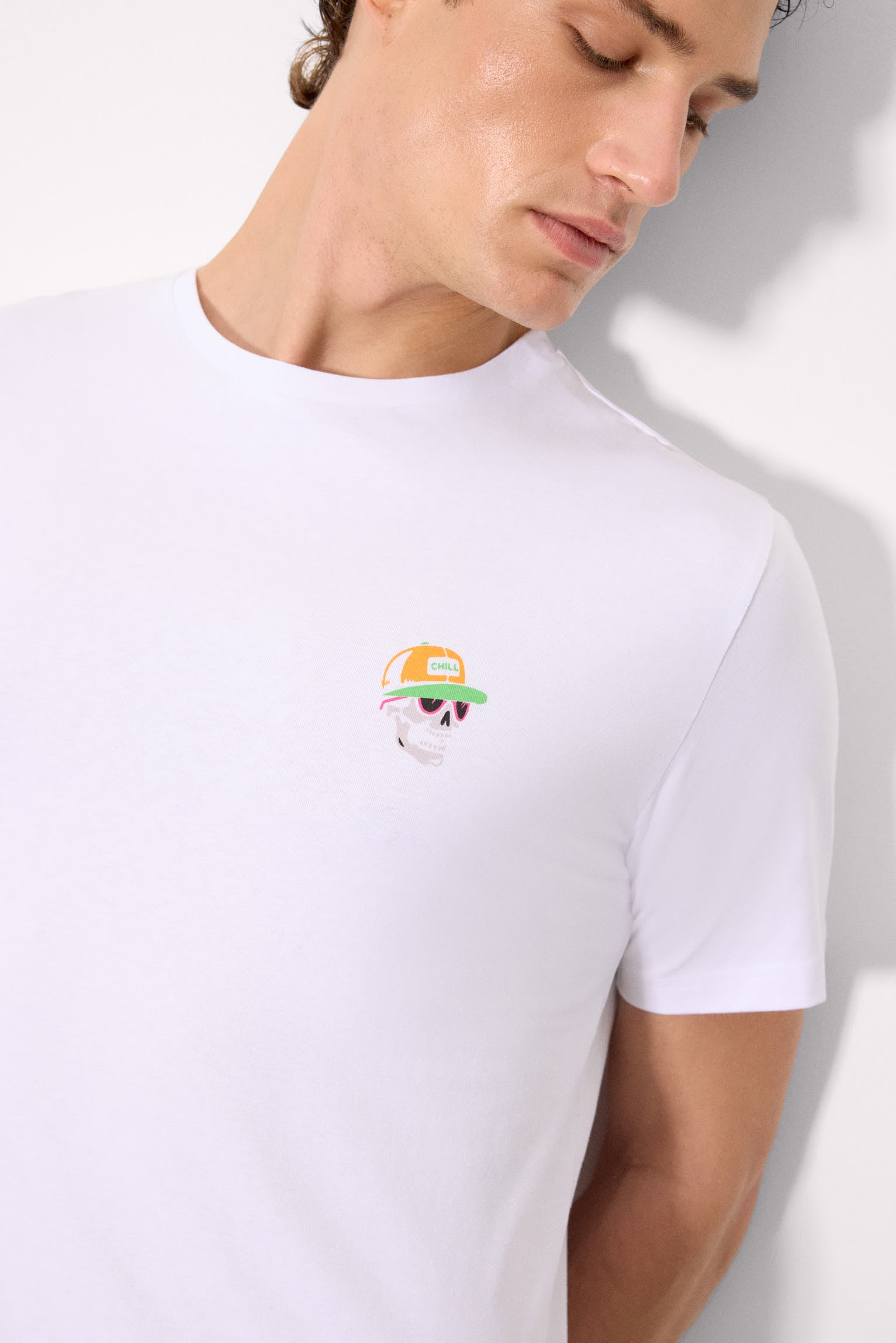 Camiseta manga corta dibujo calavera blanco - Ysabel Mora